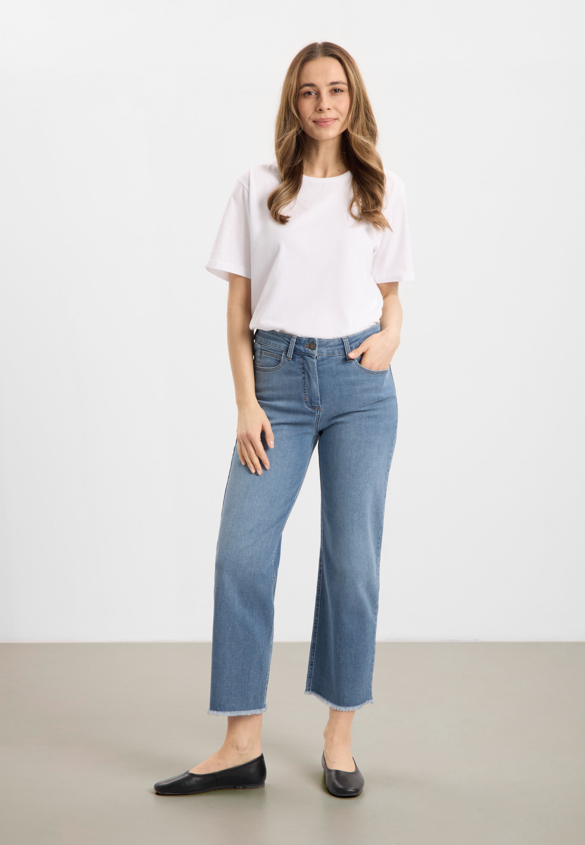 LAURIE Amelia Raw Straight Cropped Straight 40399 Washed blue denim