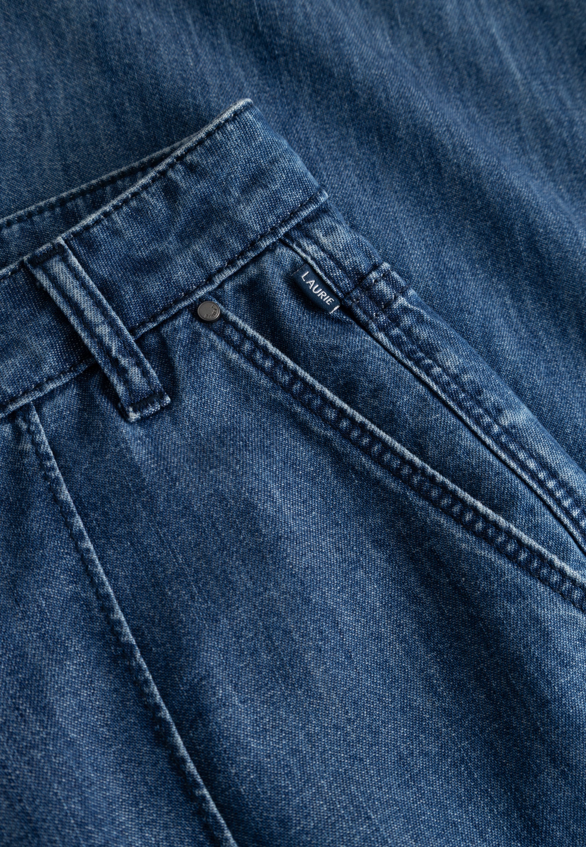 LAURIE Camille Elastic Straight Cropped Straight 49601 Blue denim