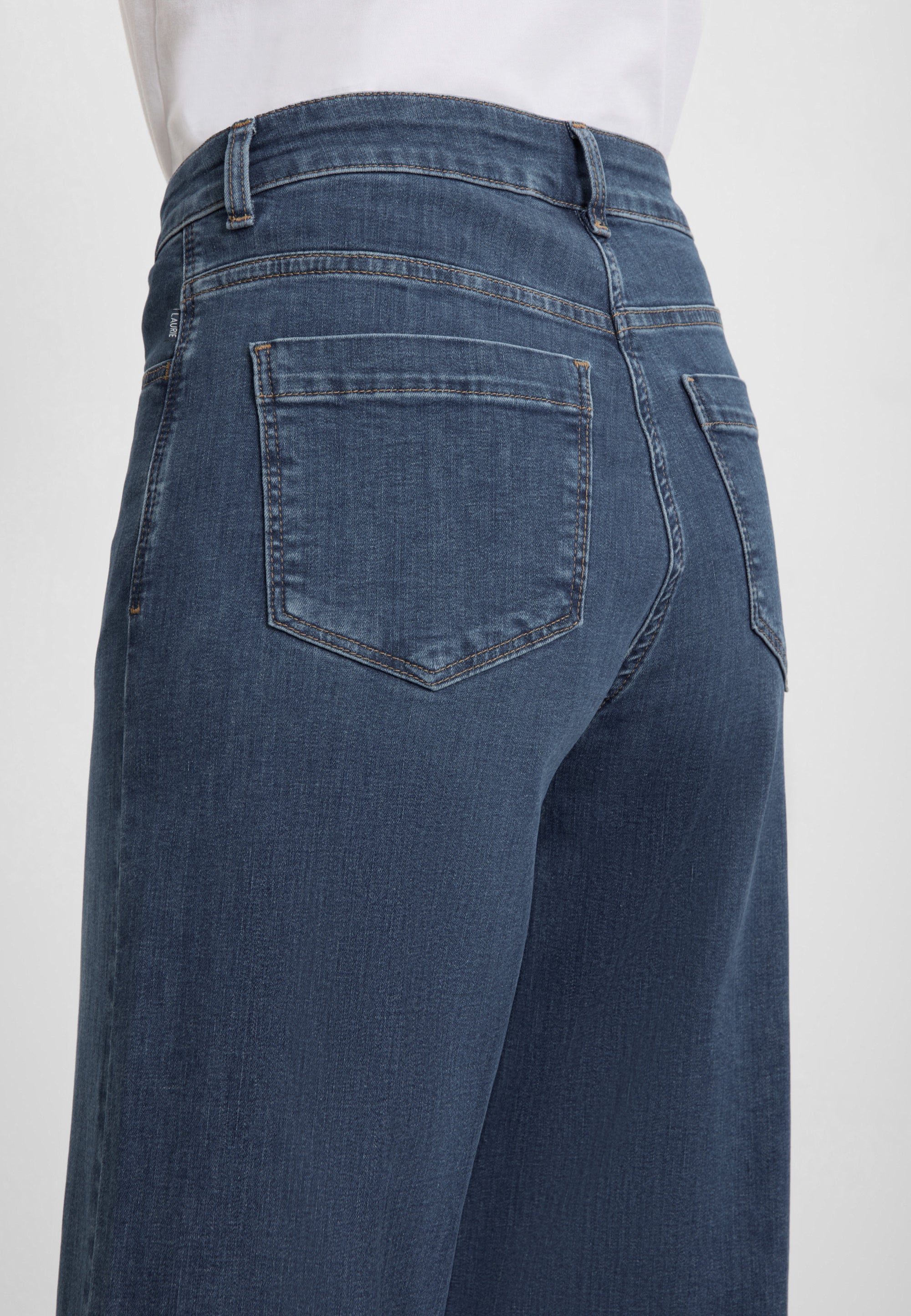 LAURIE Carol Turn-up Loose Crop Loose 49399 Washed Blue Denim