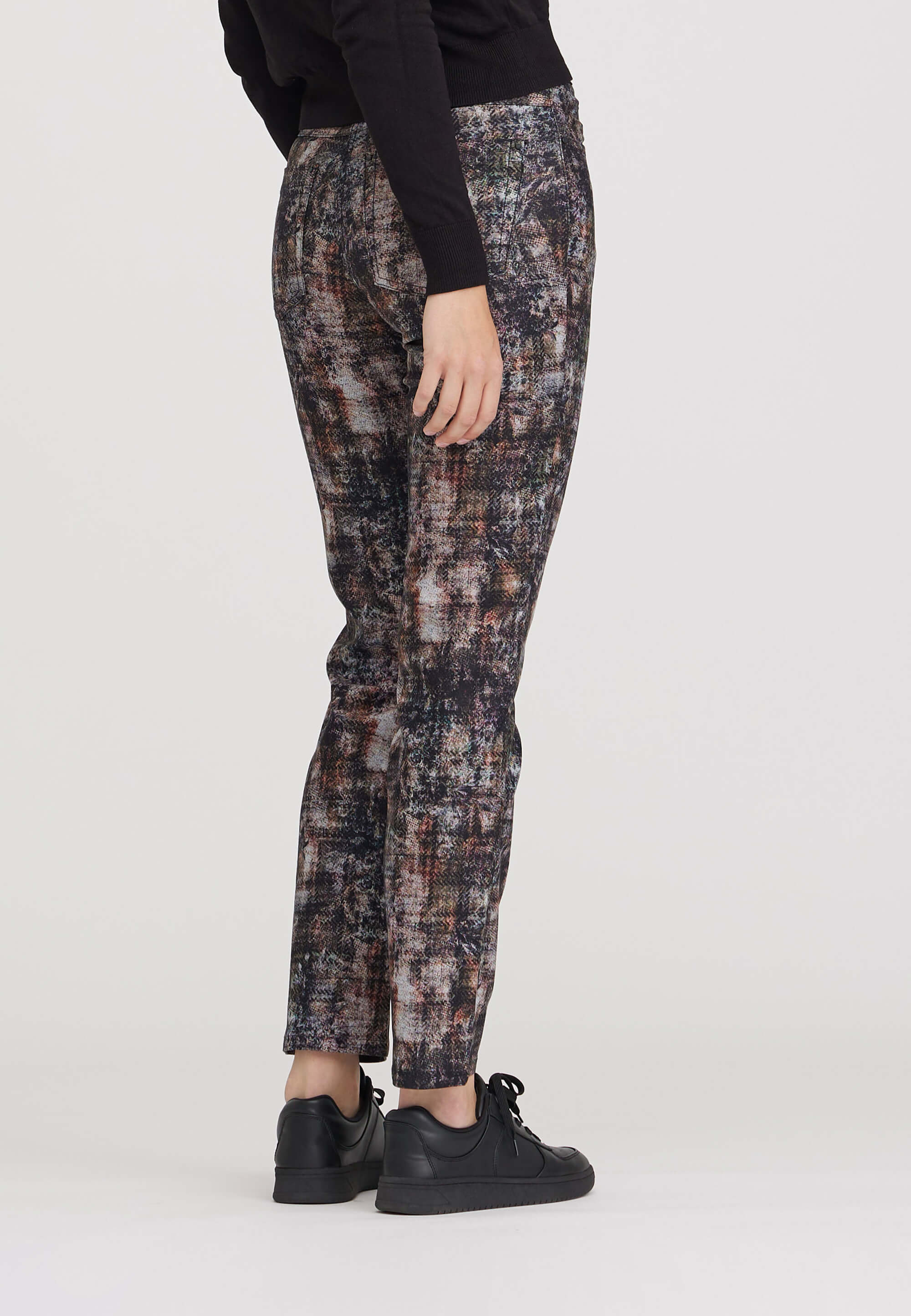 LAURIE Charlotte Regular - Medium Length Regular 99009 Black Print