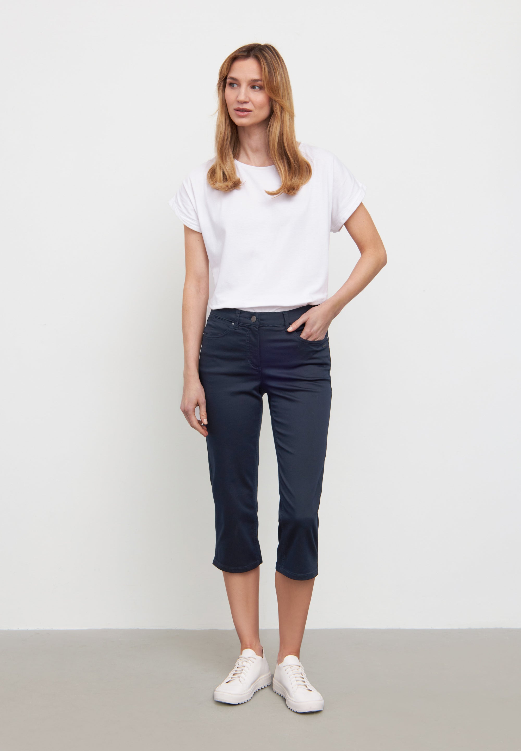 LAURIE Charlotte Regular Capri Byxor Regular 49200 Navy
