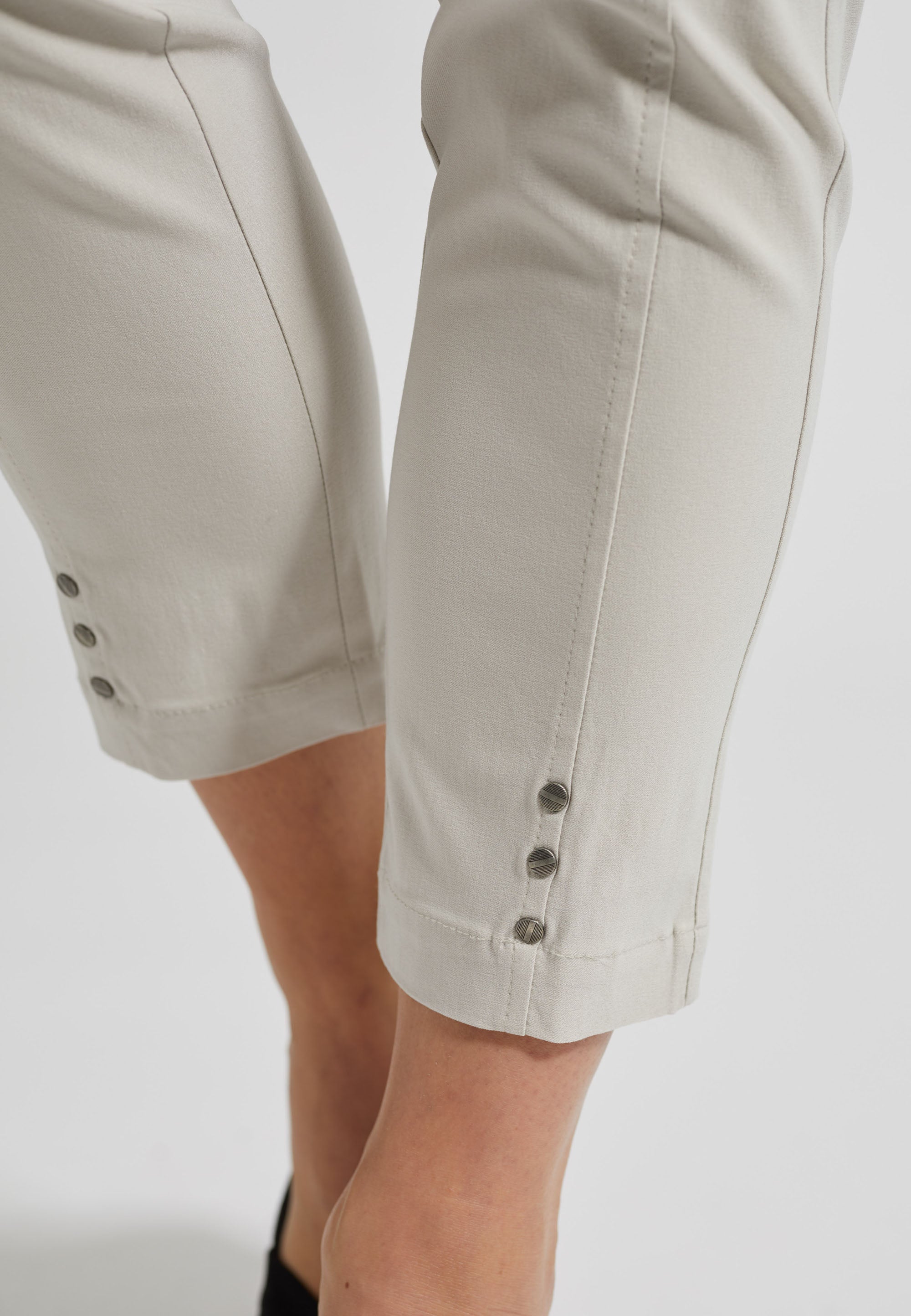 LAURIE Chloe Slim - Cropped Slim 25137 Grey Sand