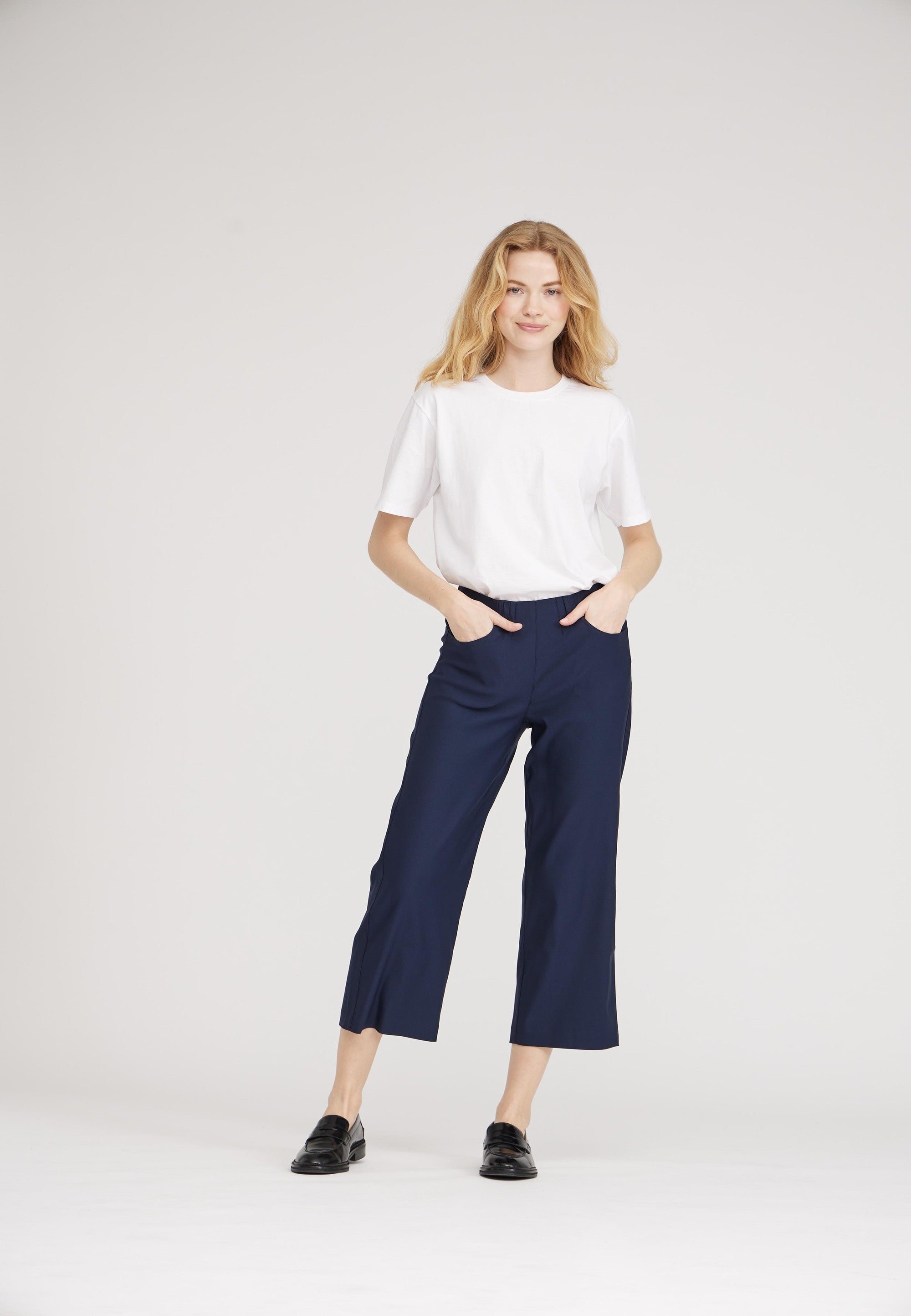 LAURIE Donna Loose - Cropped Loose 49000 Navy
