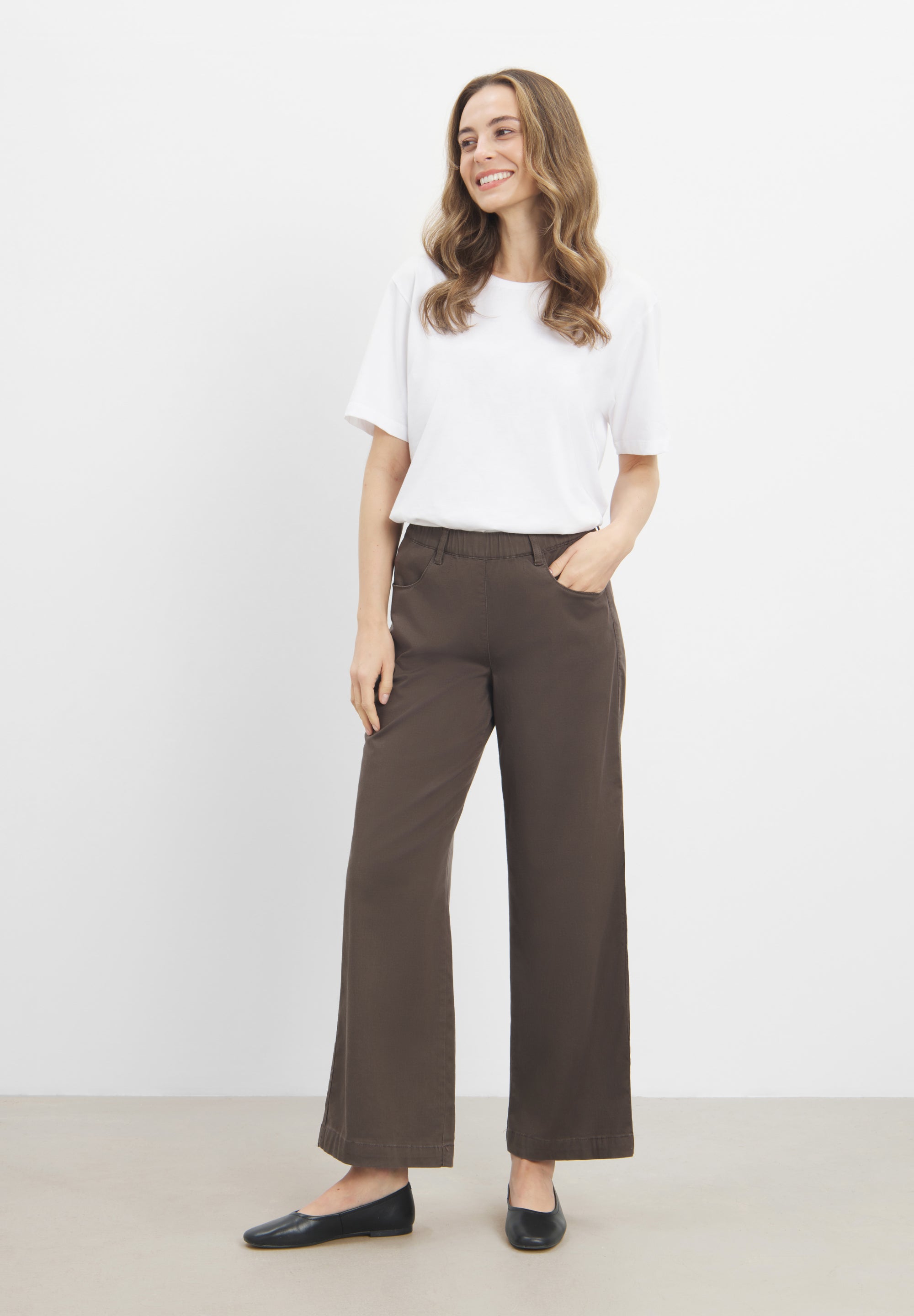 LAURIE Donna Loose - Short Length Loose Brown