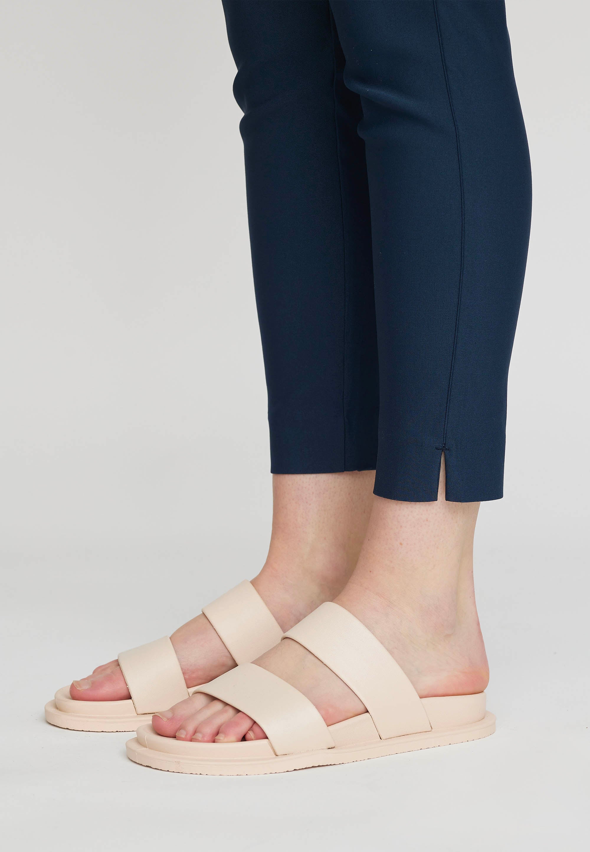 LAURIE Elizabeth Slim Crop Trousers SLIM 49000 Navy