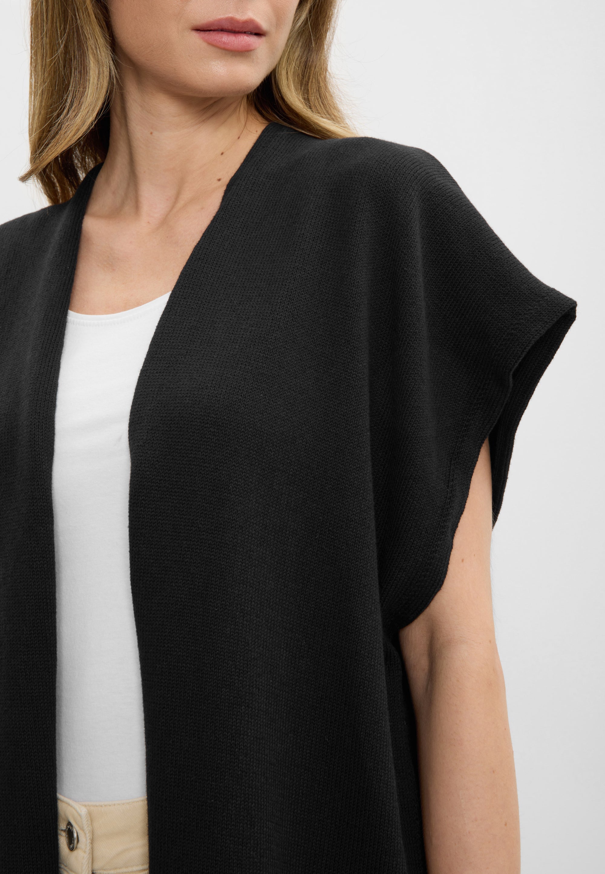 LAURIE Isabell vest Knitwear 99000 Black