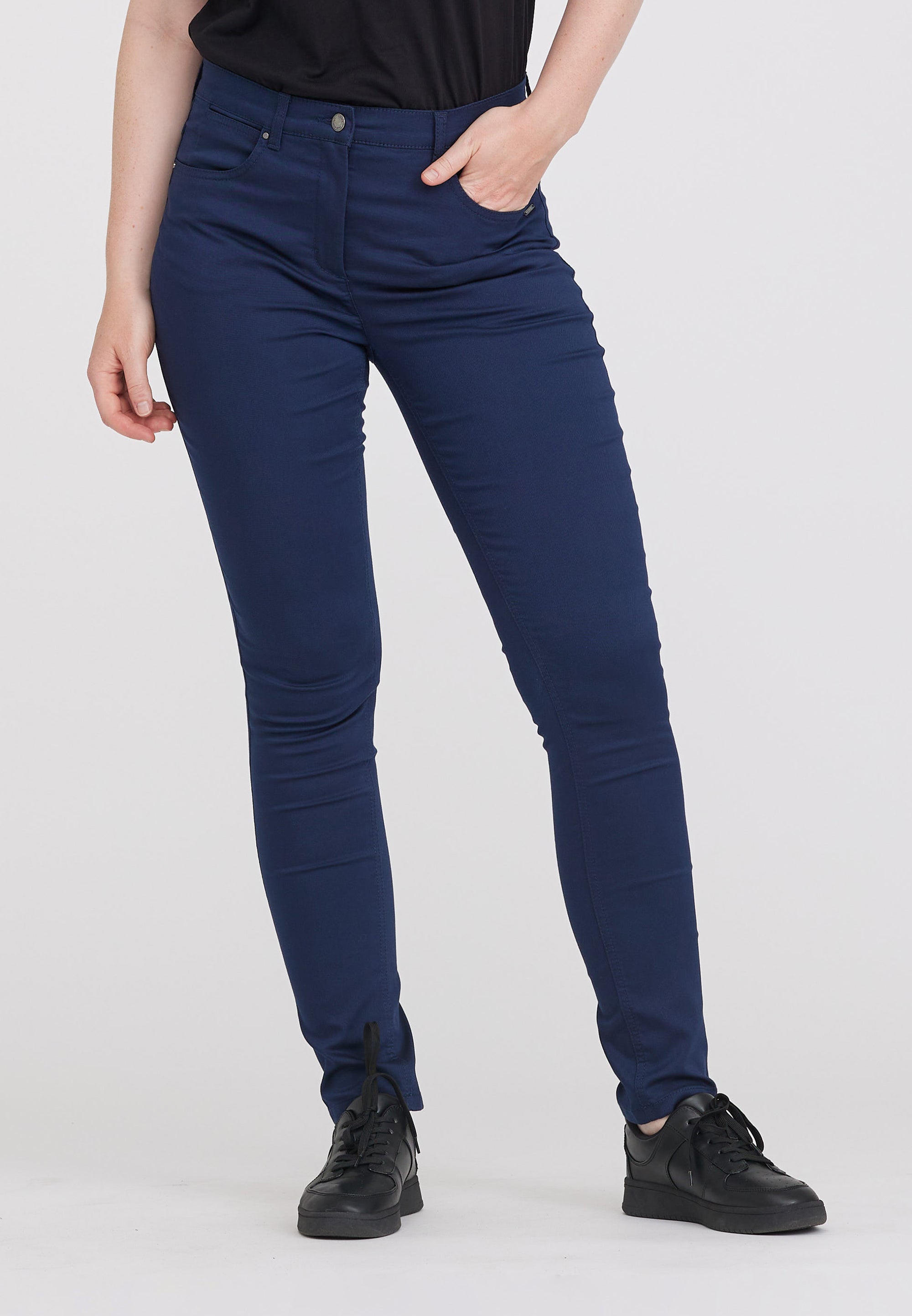LAURIE Laura Slim - Medium Length Slim 49000 Navy
