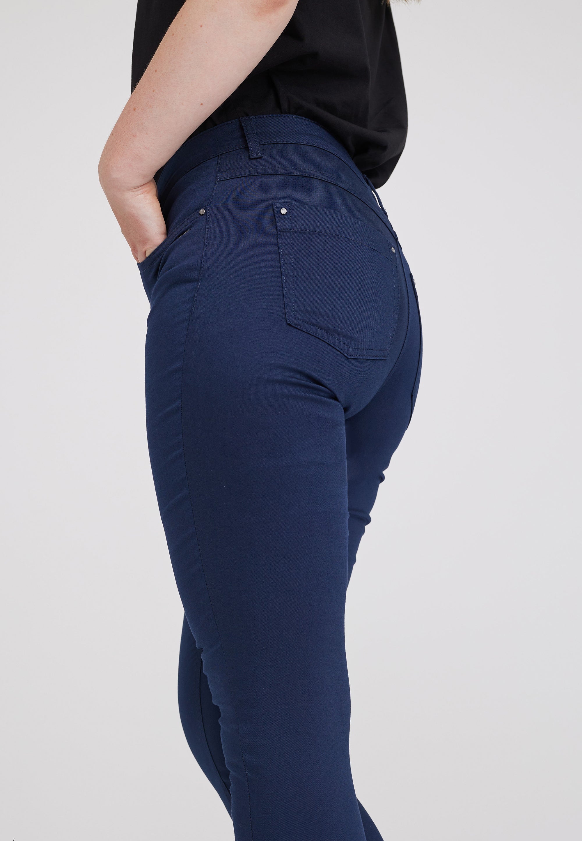 LAURIE Laura Slim - Medium Length Slim 49000 Navy