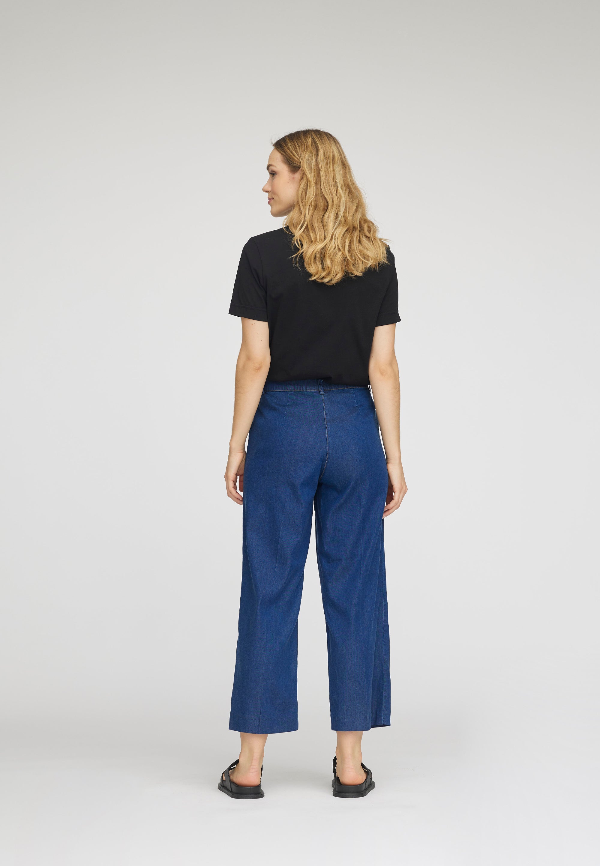 LAURIE Phoebe Loose Cropped Loose 44506 Medium Blue Denim