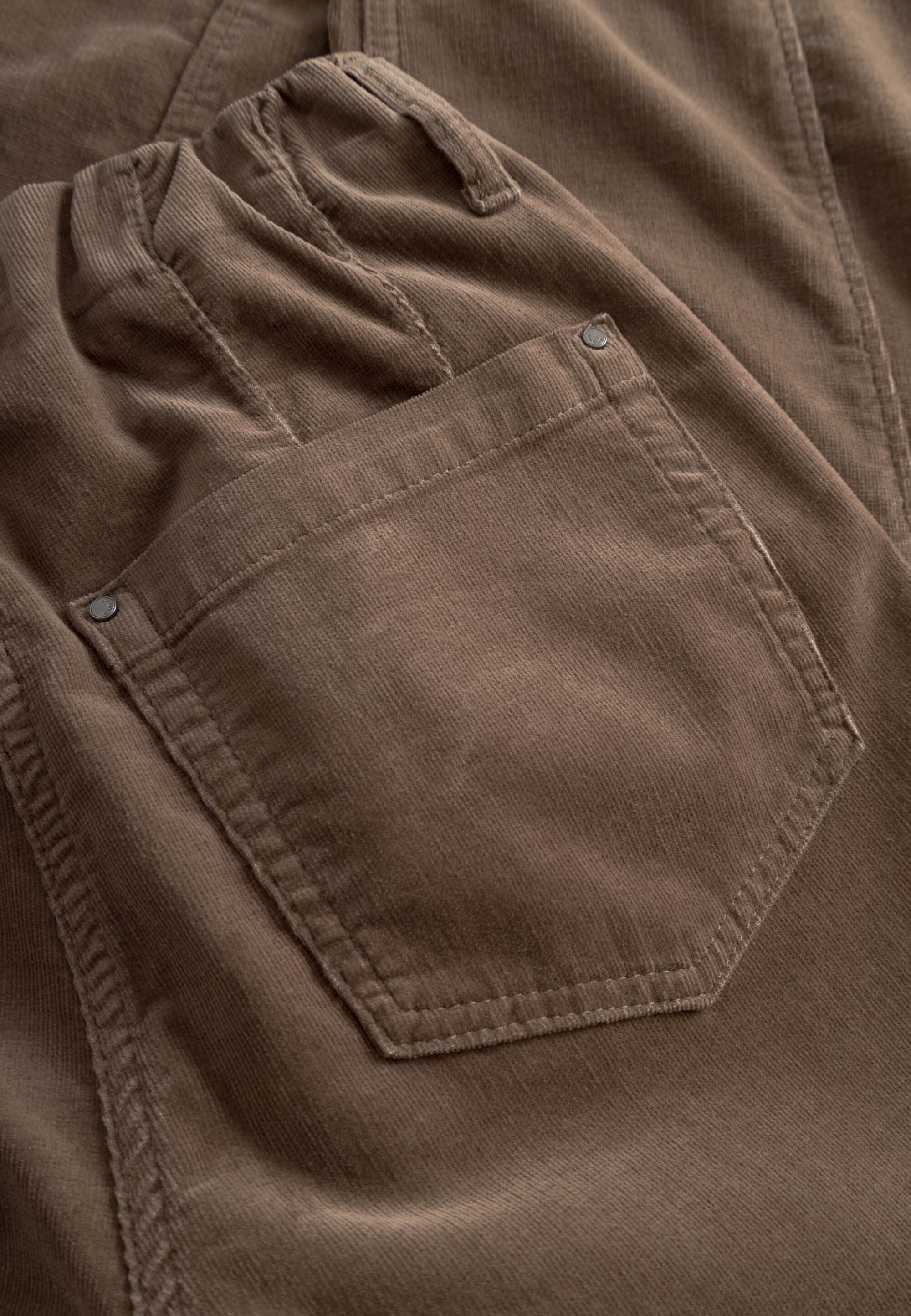 LAURIE Piper Pure Regular Sammet - Cropped Regular 86000 Sika