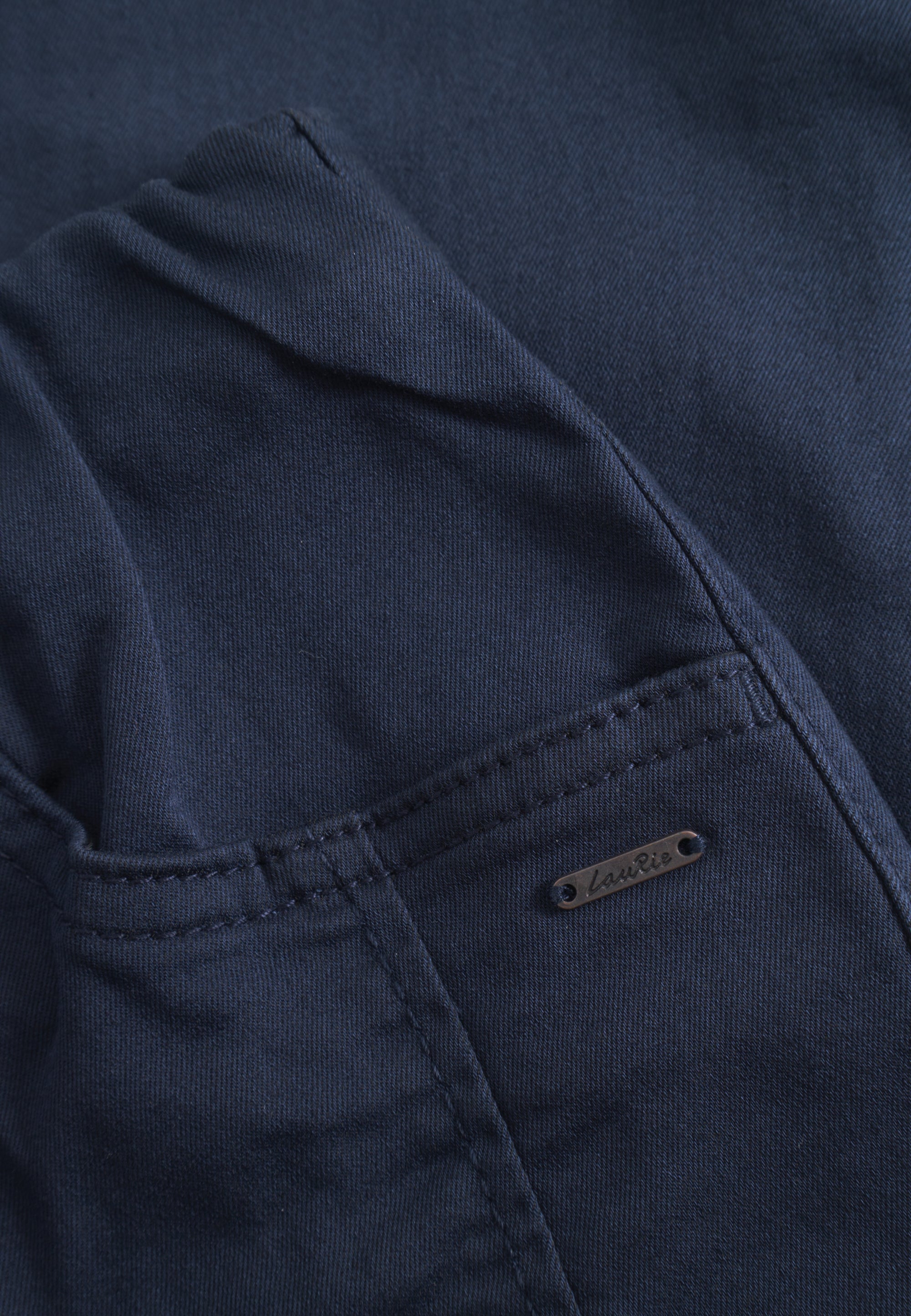 LAURIE Piper Regular Cropped Regular 49000 Navy