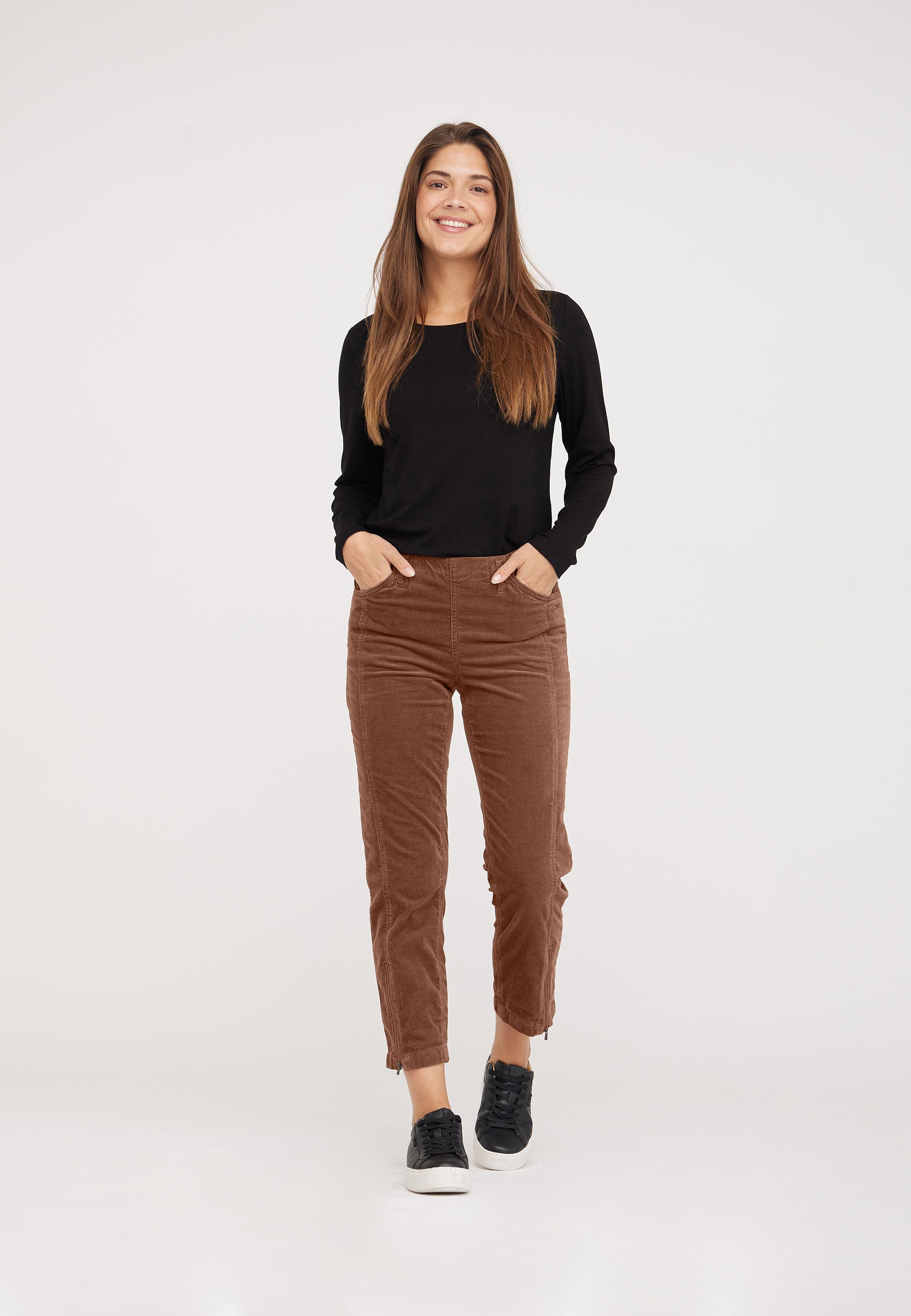 LAURIE Piper Regular Sammet Crop Regular 84100 Chocolate Chip