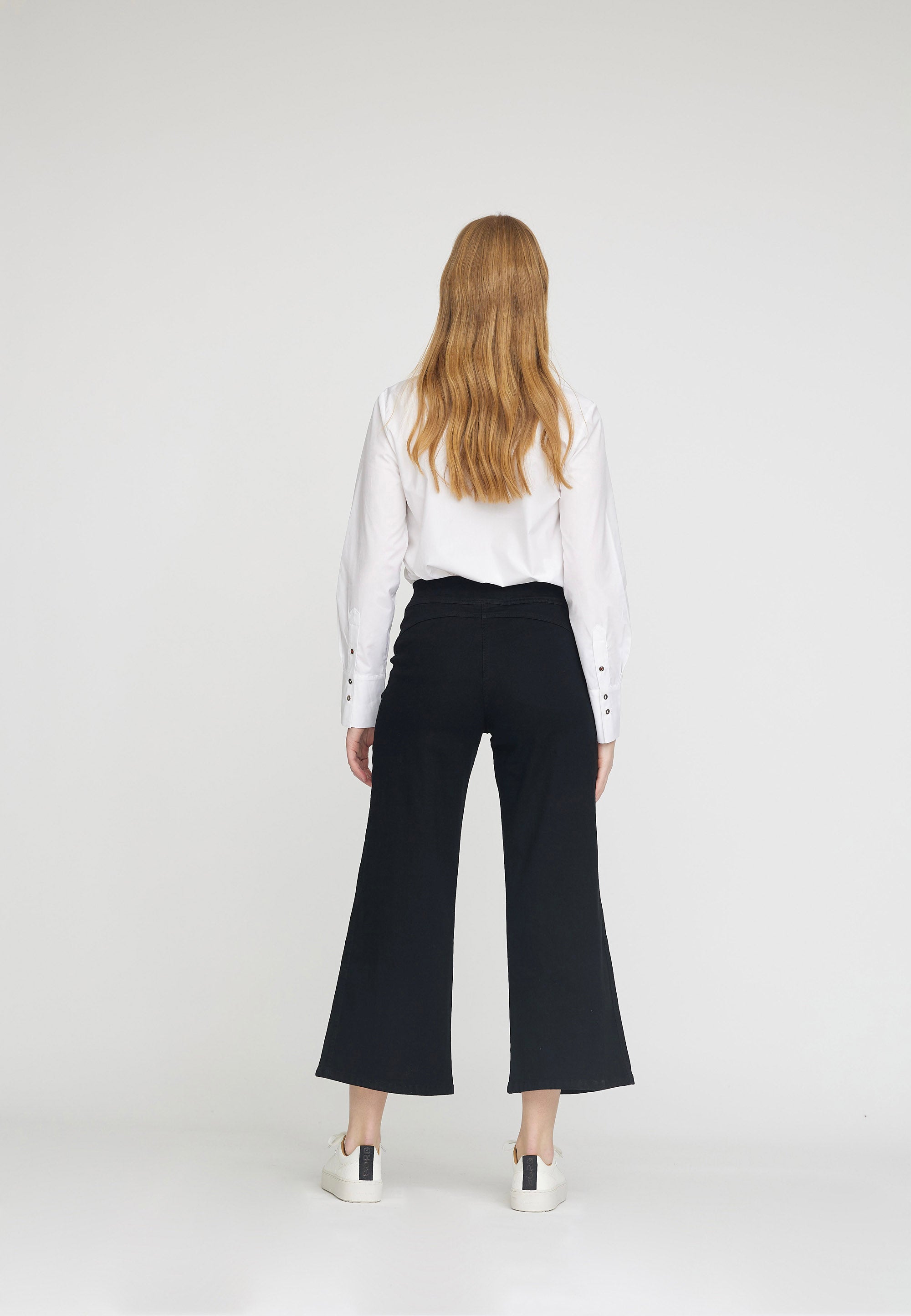 LAURIE Serene Loose - Extra Short Length Loose 99000 Black