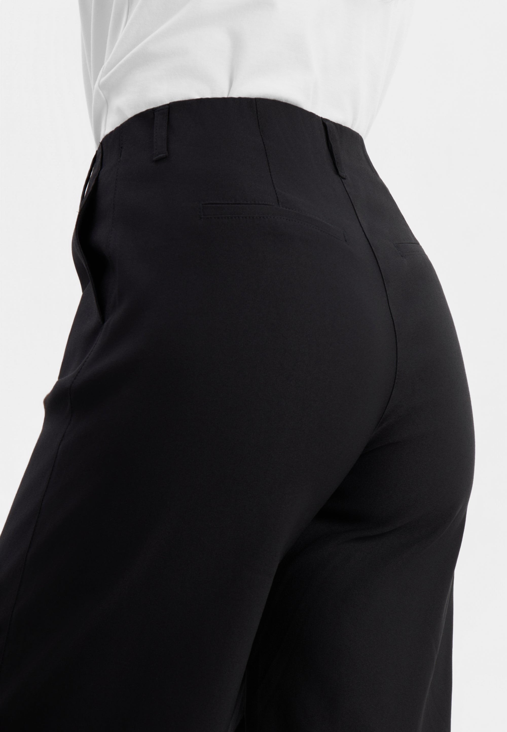 LAURIE Tanya Loose Shorts Loose 99000 Black