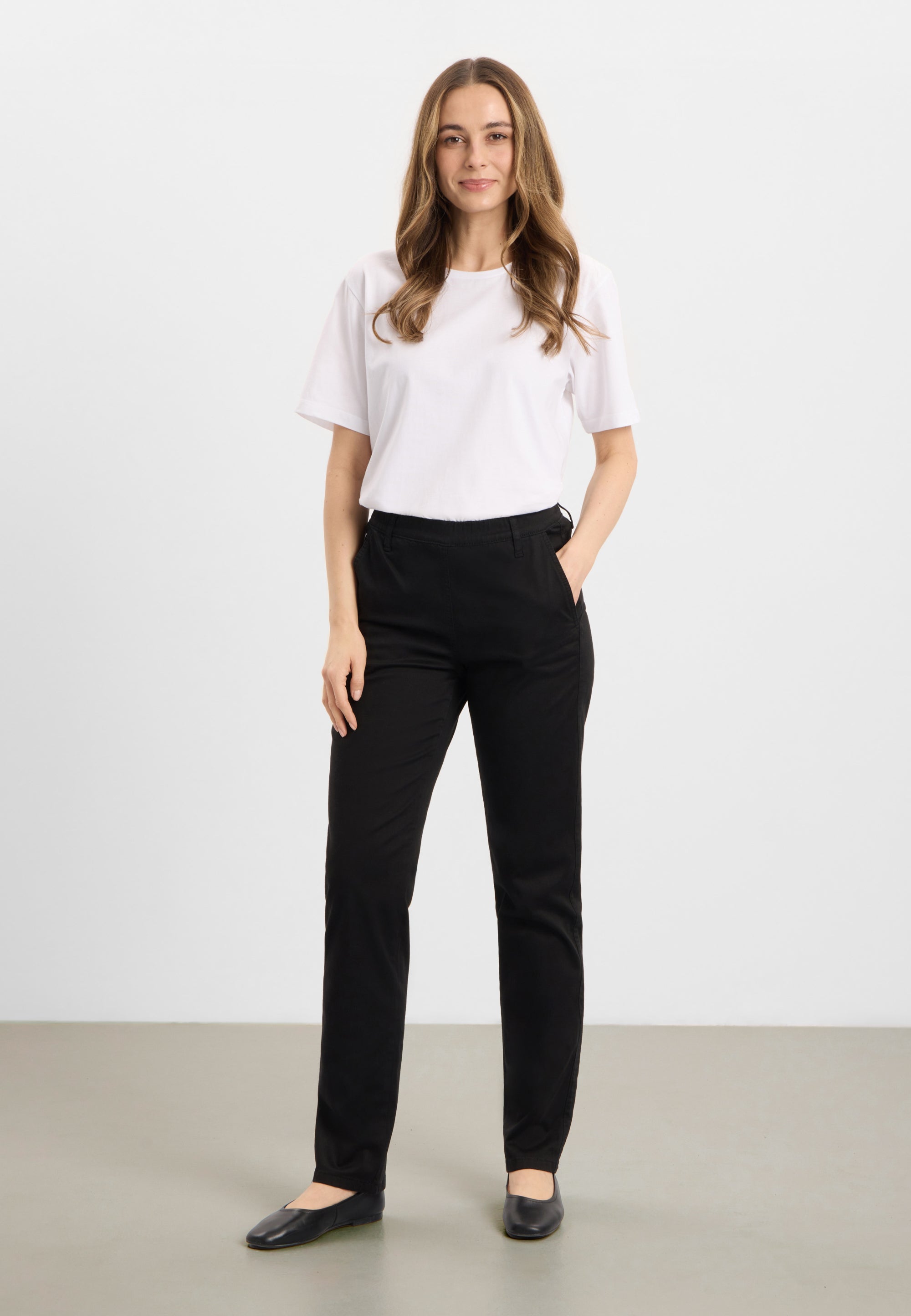 LAURIE Taylor Regular - Medium Length Regular Black