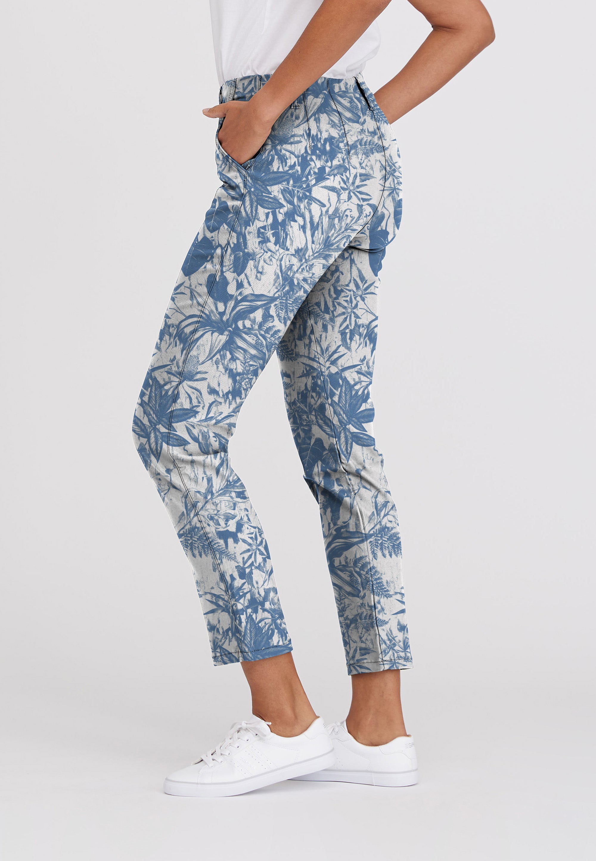LAURIE  Taylor Regular - Short Length Trousers REGULAR 44110 Flower Print