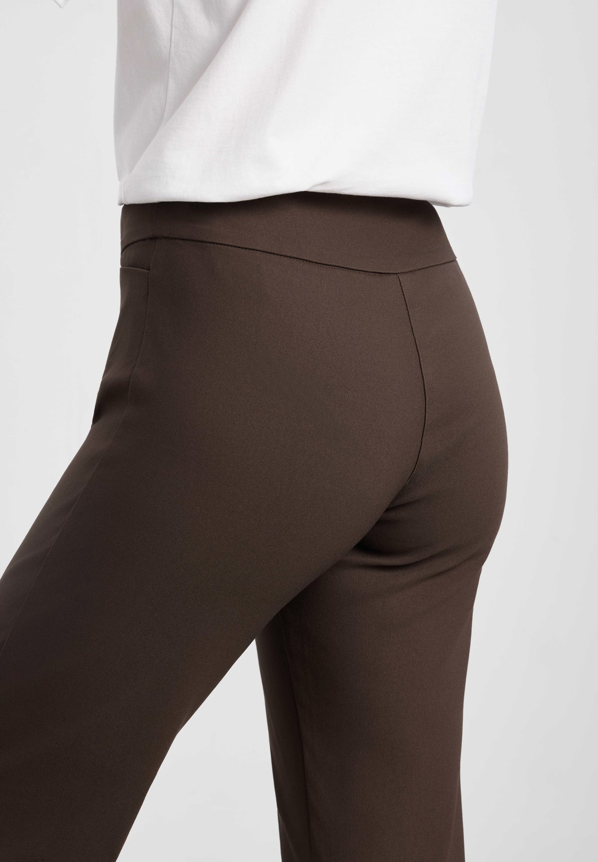 LAURIE Thea Straight - Short Length Straight 88000 Brown