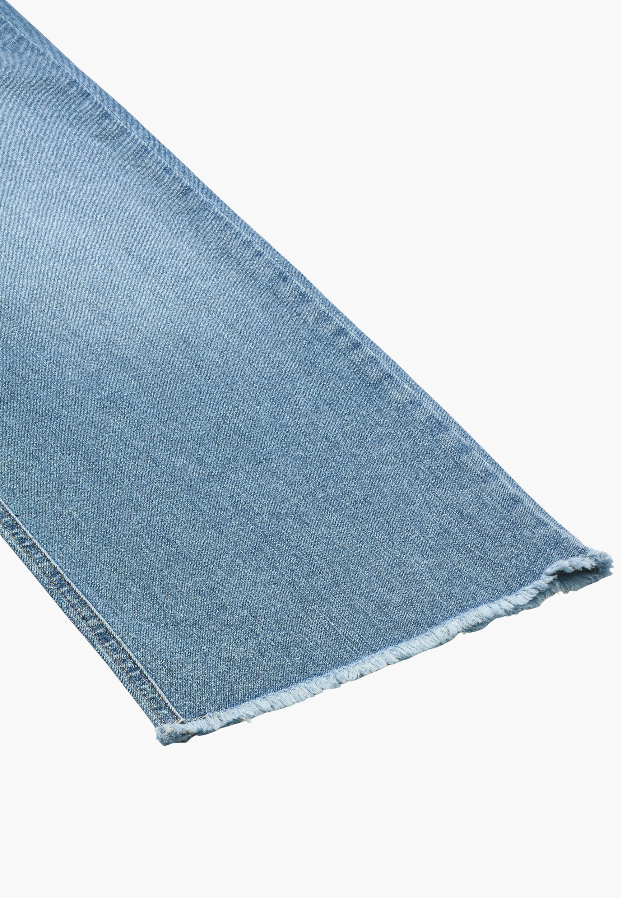 LAURIE Amelia Raw Straight Cropped Straight 40399 Washed blue denim