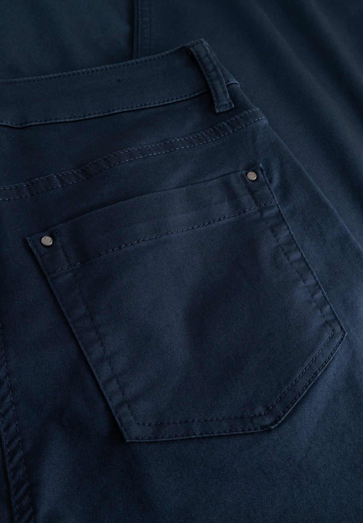 LAURIE Amelia Straight - Medium Length Straight 49000 Navy