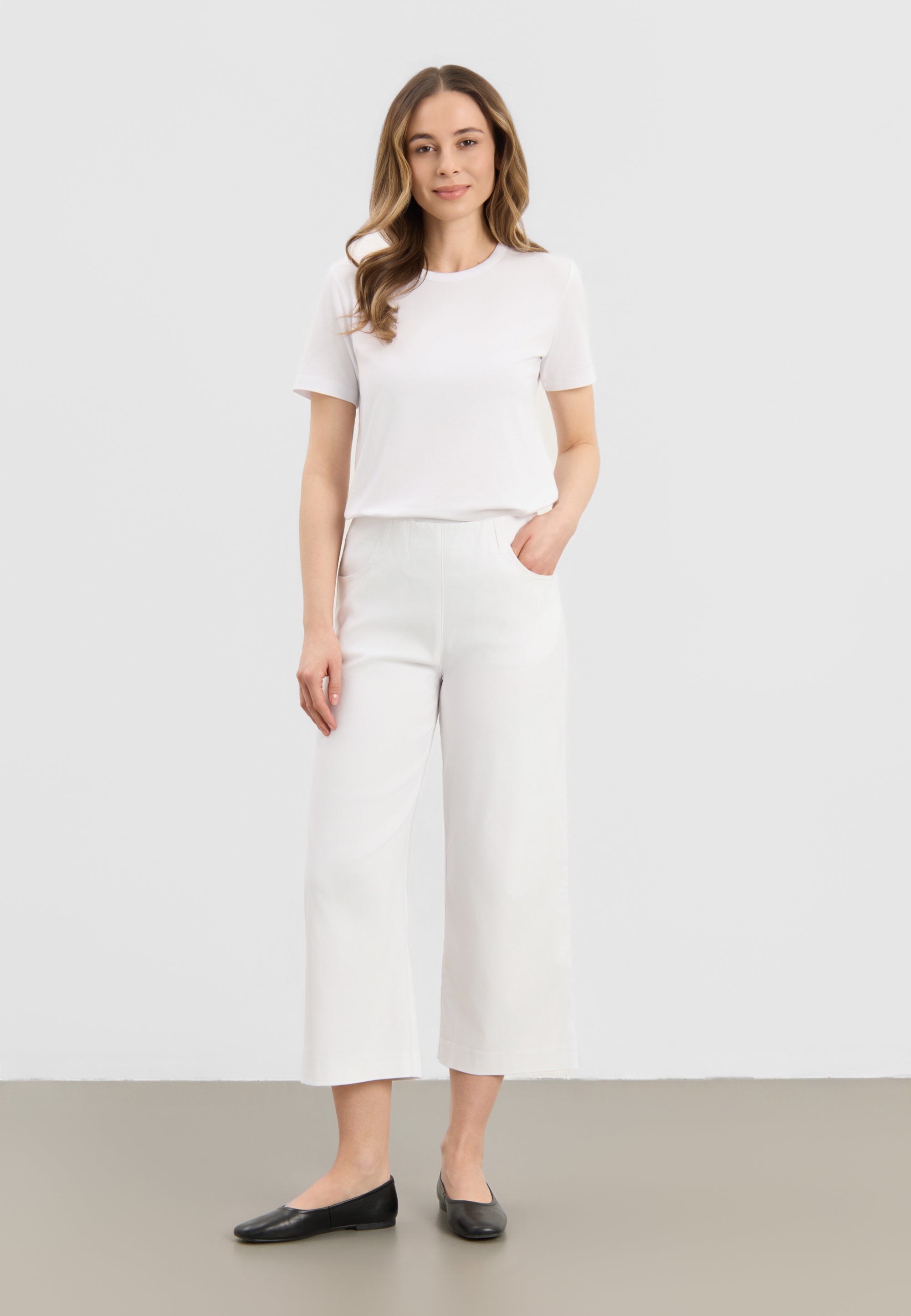 LAURIE Donna Loose - Cropped Loose 10000 White