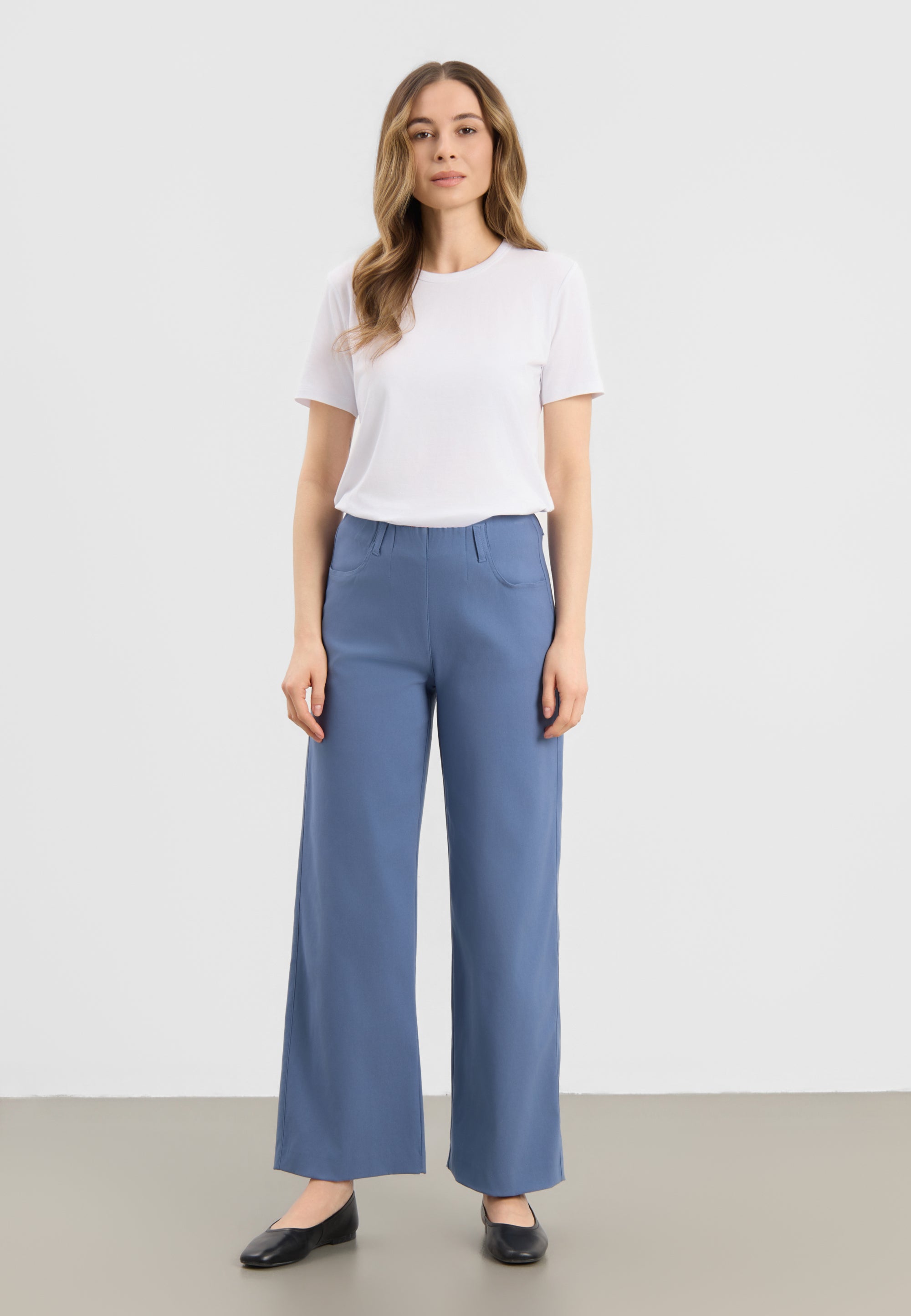 LAURIE Donna Loose - Short Length Loose 44000 Blue