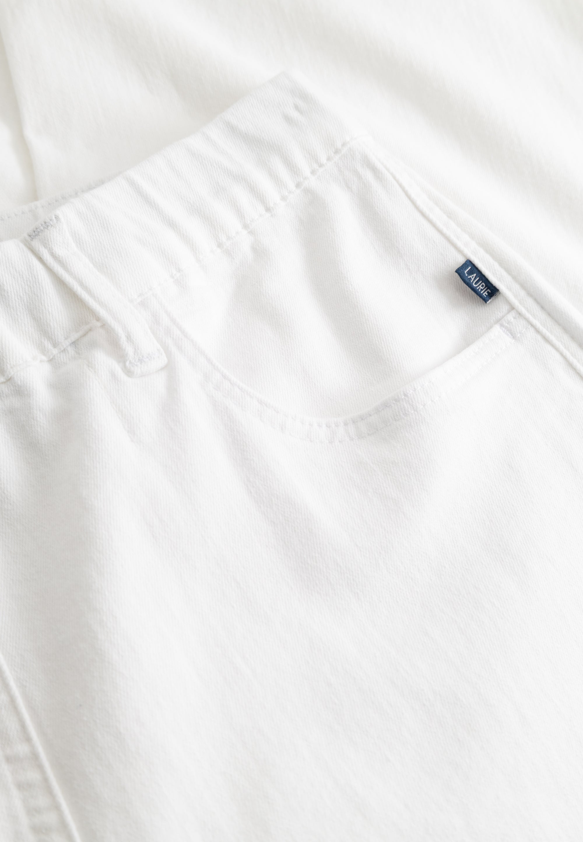 LAURIE Donna Loose Cropped Loose 10000 White