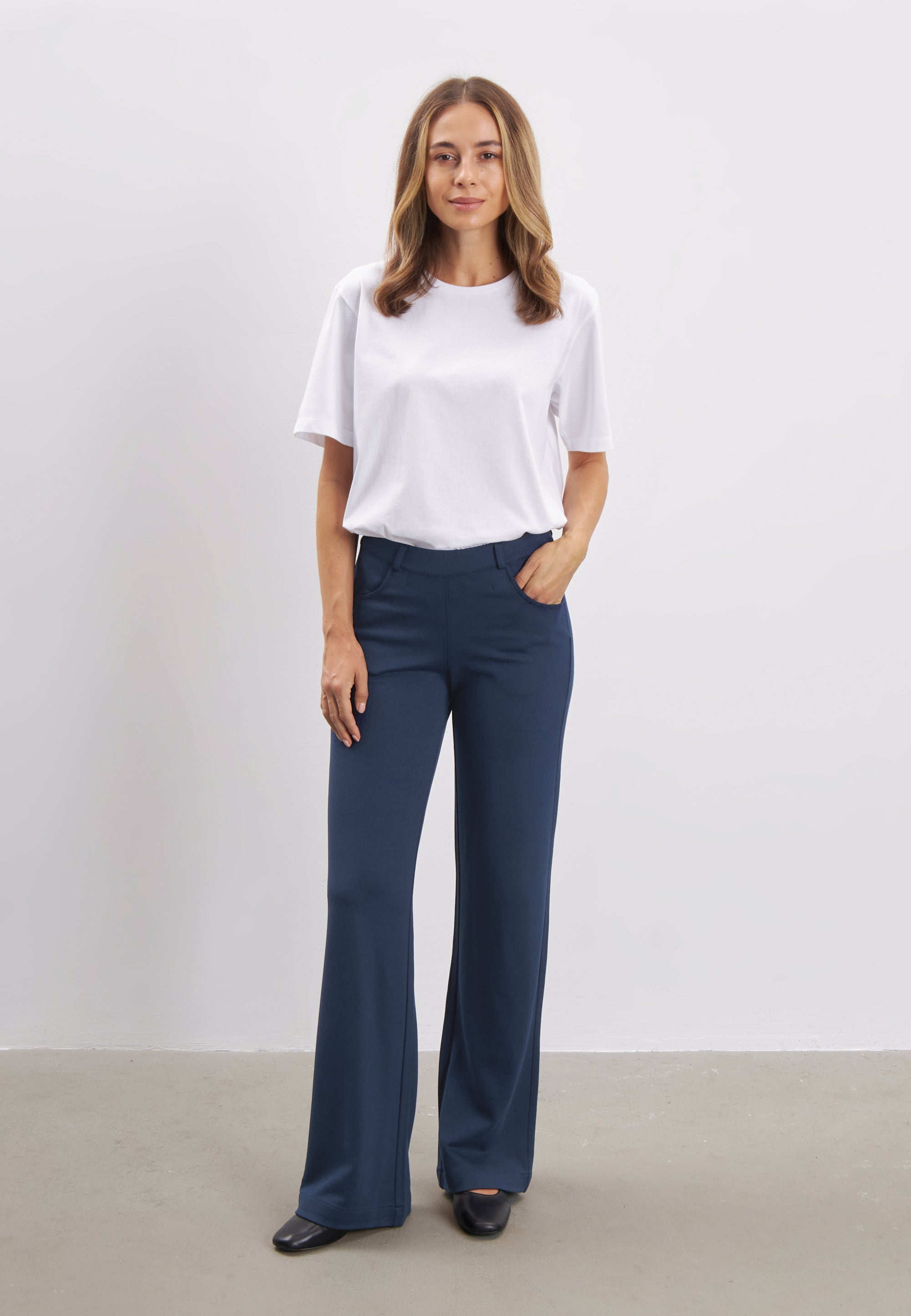 LAURIE  Donna Loose Jersey - Medium Length Trousers LOOSE 49103 Navy brushed