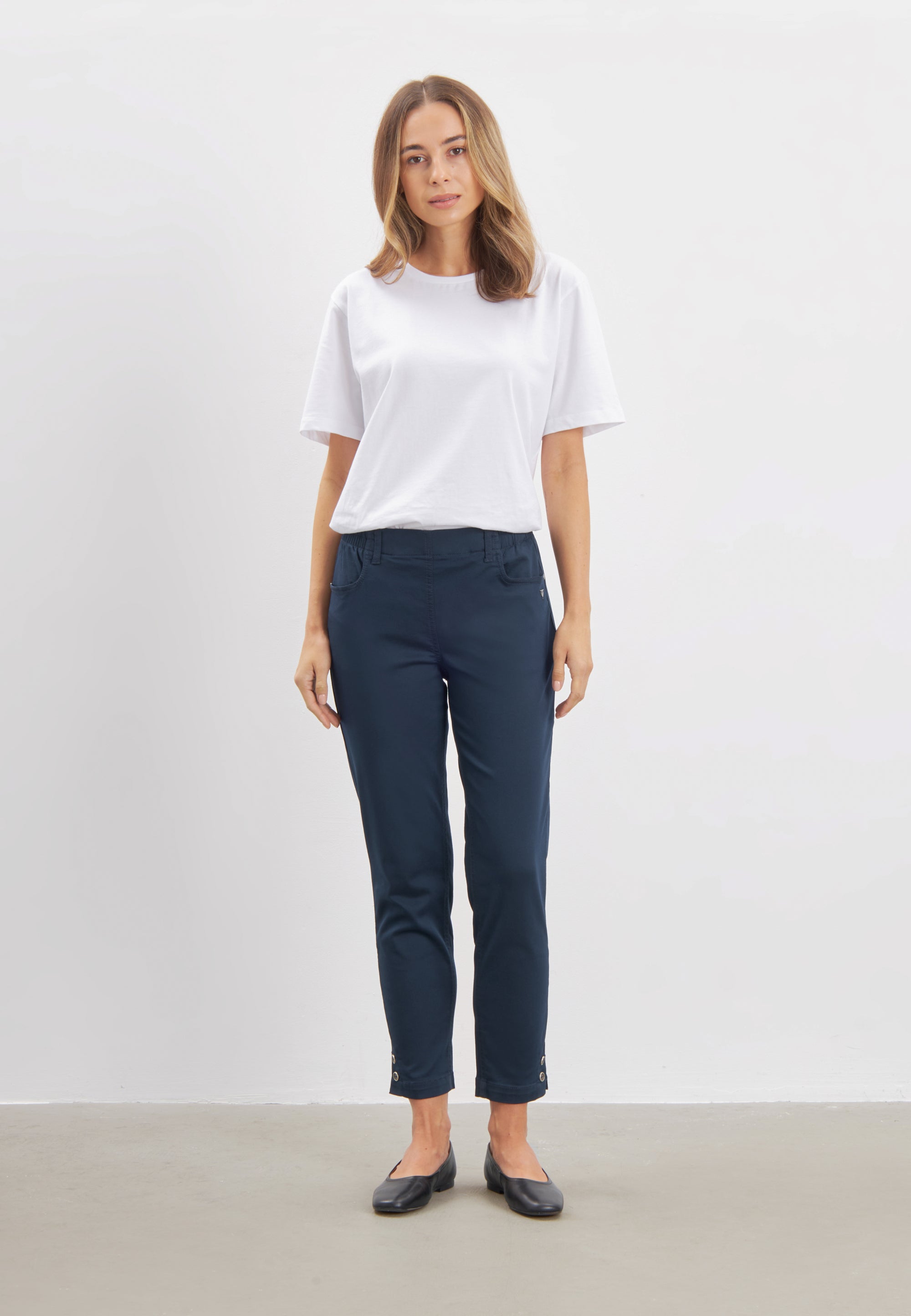 LAURIE  Ellie Relaxed - Extra Short Length Trousers RELAXED 49000 Navy