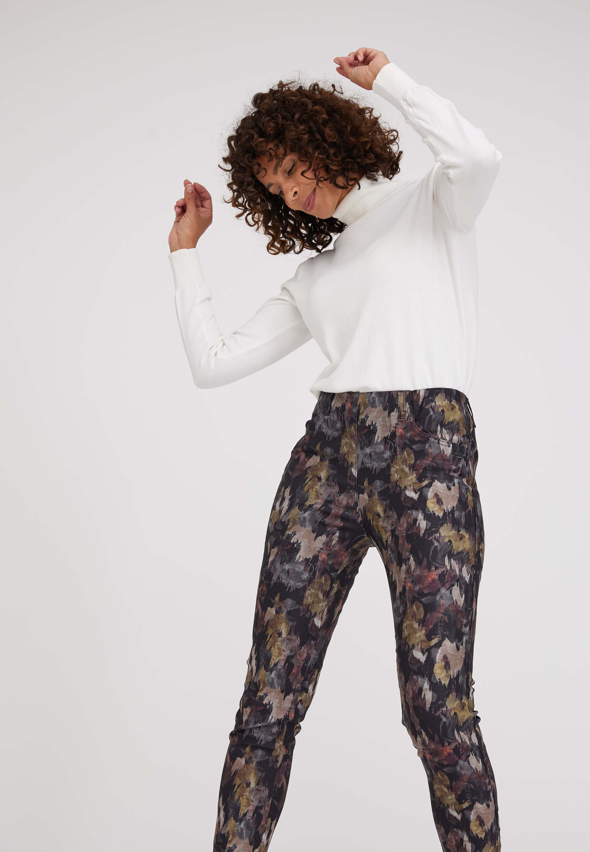 LAURIE Grace Slim - Short Length Slim 57009 Darkest Green Print