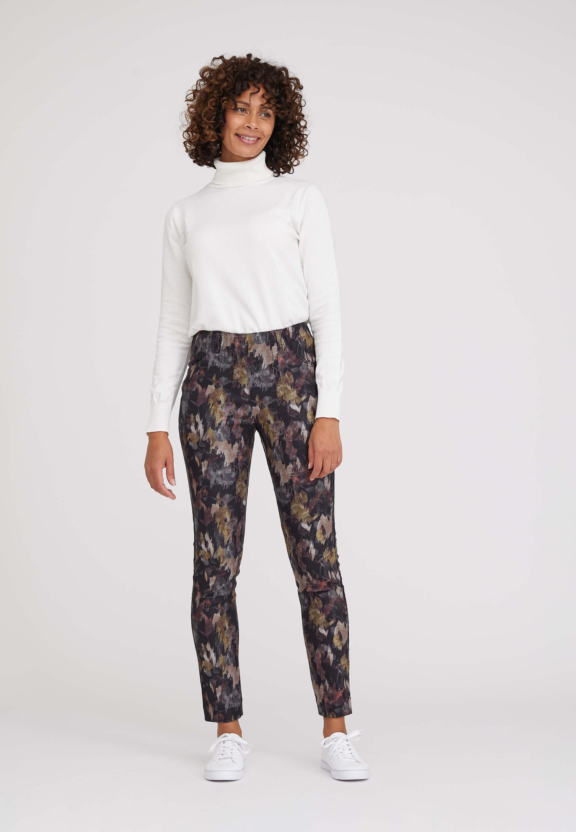 LAURIE Grace Slim - Short Length Slim 57009 Darkest Green Print