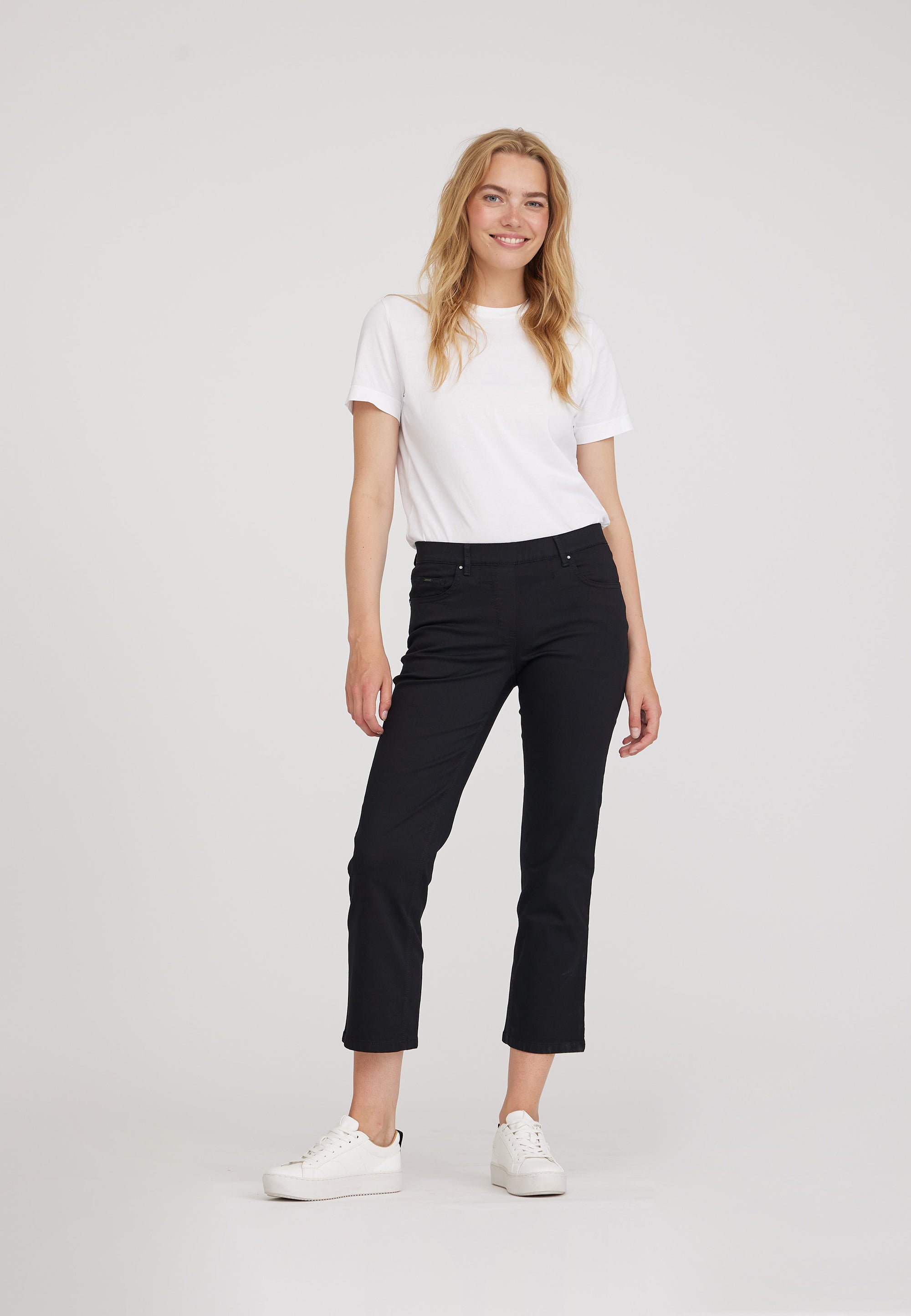 LAURIE  Helen Straight - Extra Short Length Trousers STRAIGHT 99000 Black