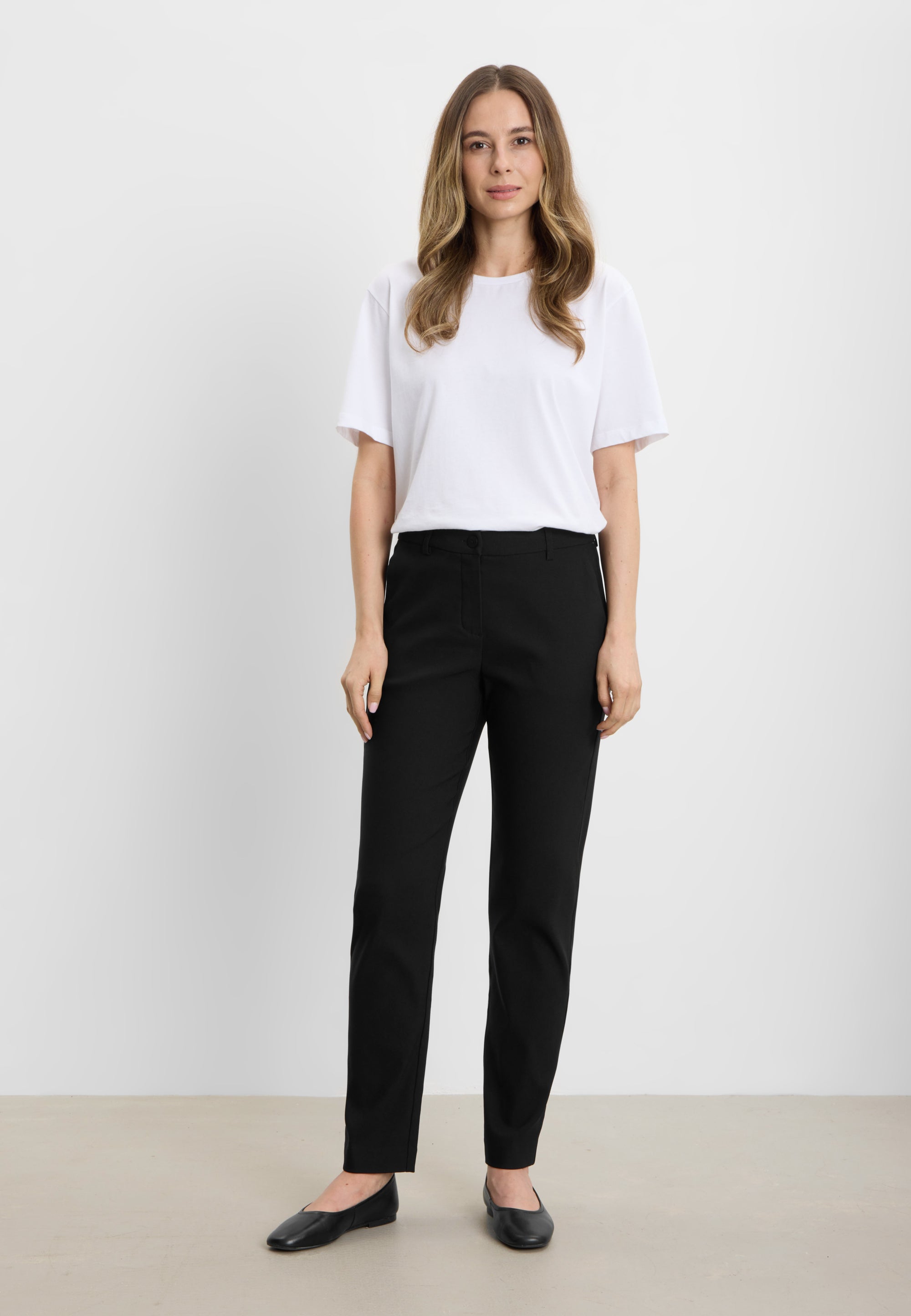 LAURIE Julia Regular SL Regular 99000 Black