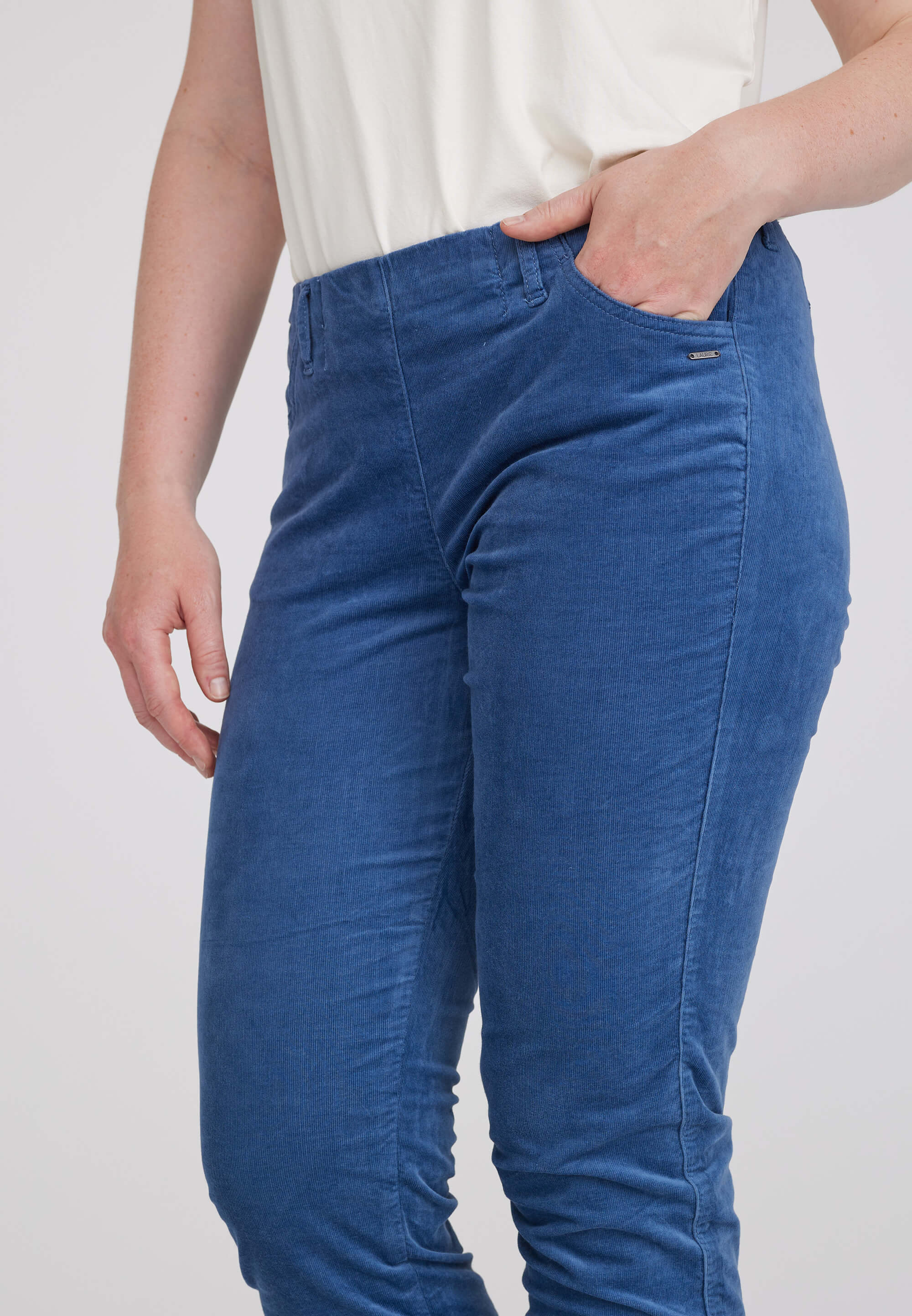 LAURIE Kelly Regular Sammet - Short Length Regular 47000 Nordic Blue