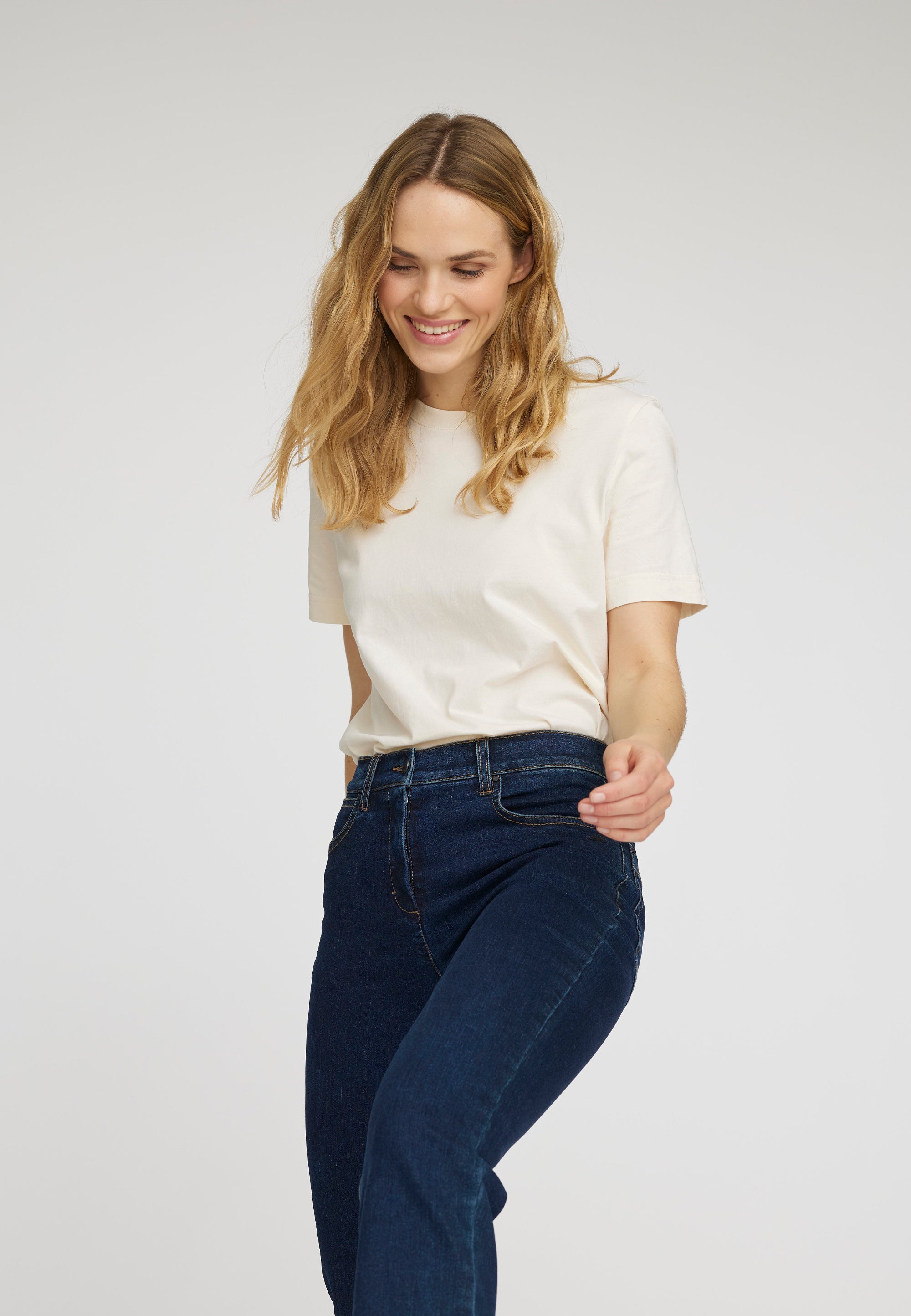 LAURIE  Marple Straight - Medium Length Straight 40513 Dark Blue Denim