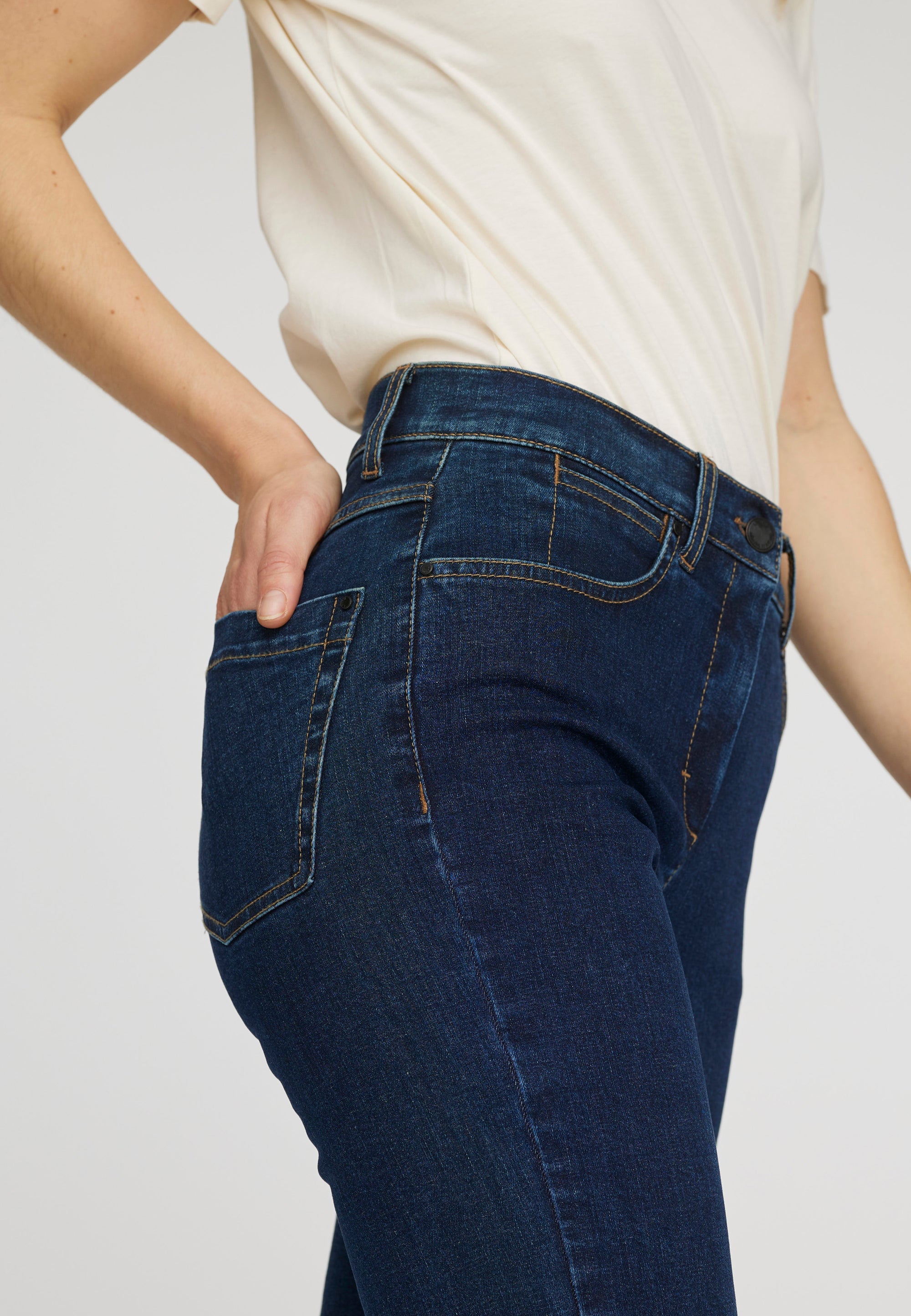 LAURIE  Marple Straight - Medium Length Straight 40513 Dark Blue Denim