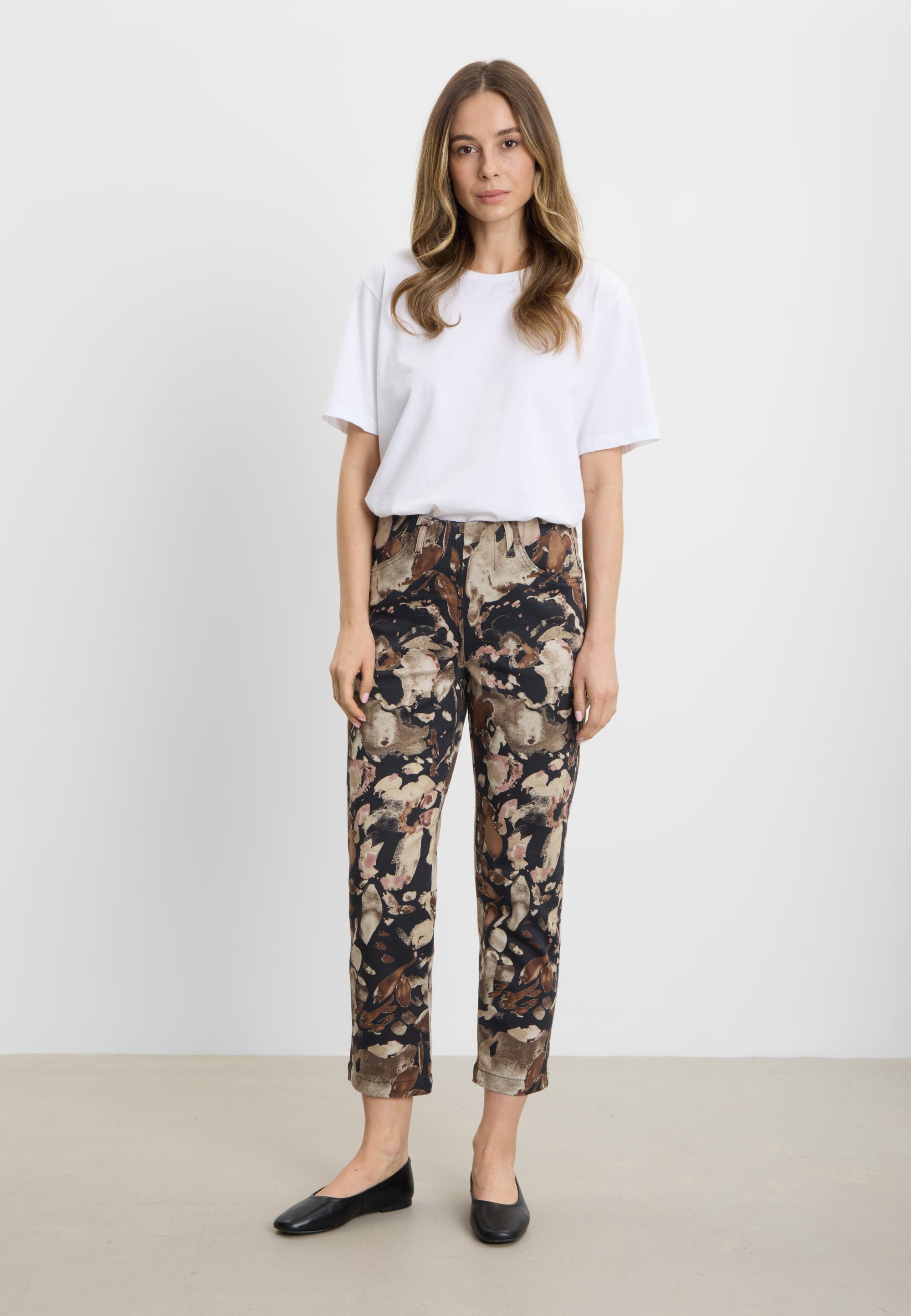 LAURIE Patricia Pure Regular Cropped Regular 99138 Black Flower Print