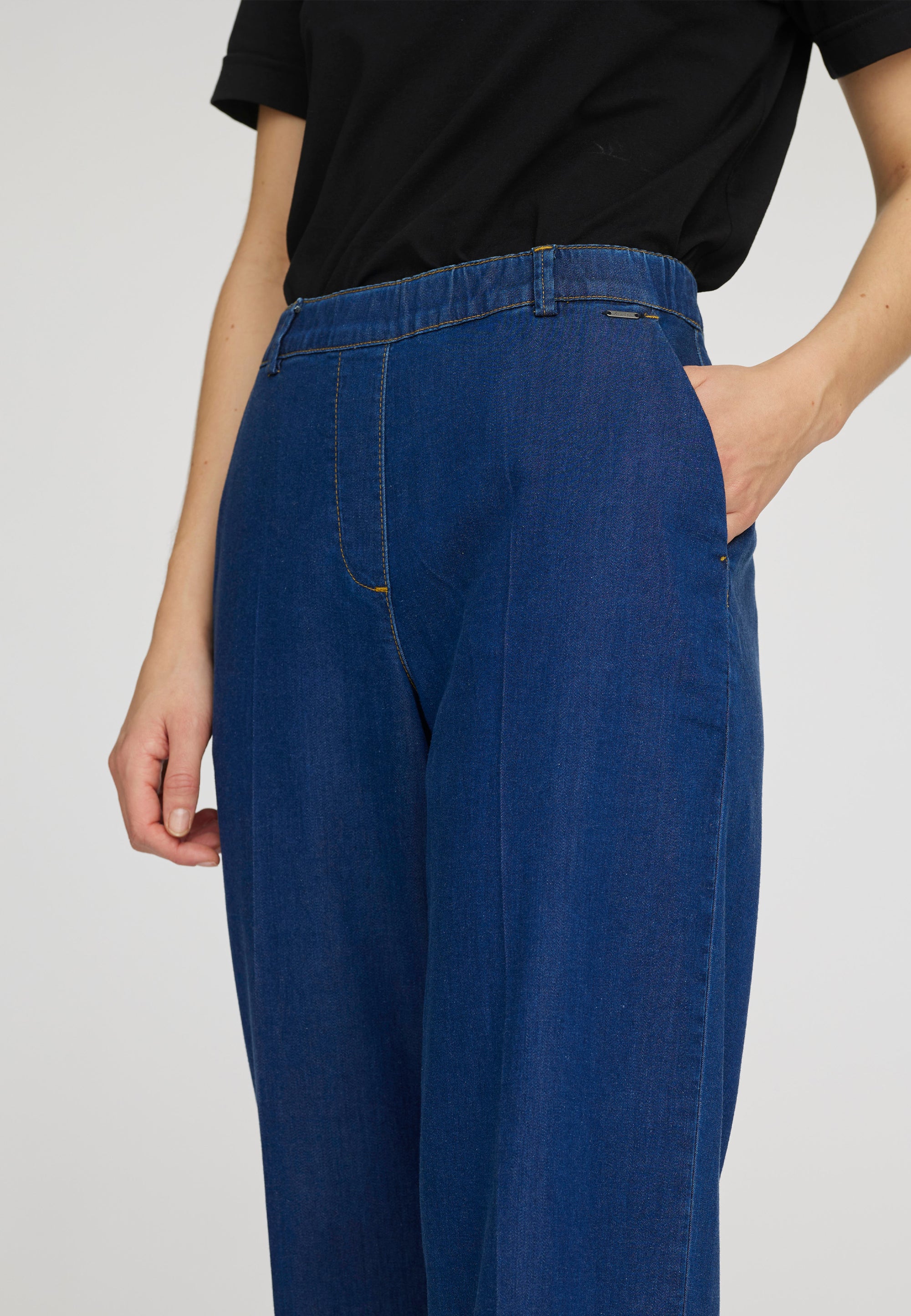 LAURIE Phoebe Loose Crop Trousers LOOSE 44506 Medium Blue Denim