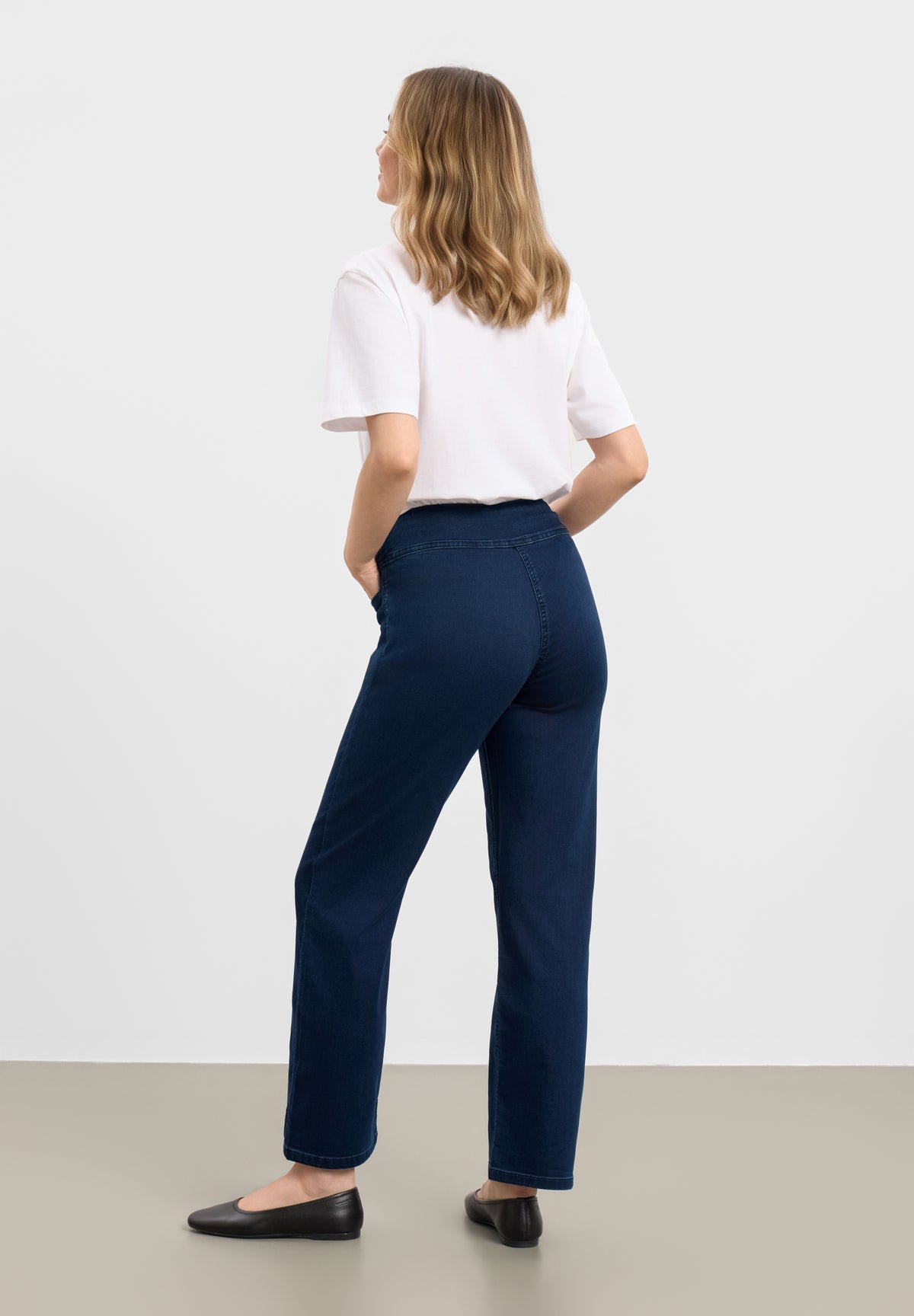 LAURIE Thea Straight - Short Length Straight 49520 Dark Blue Denim