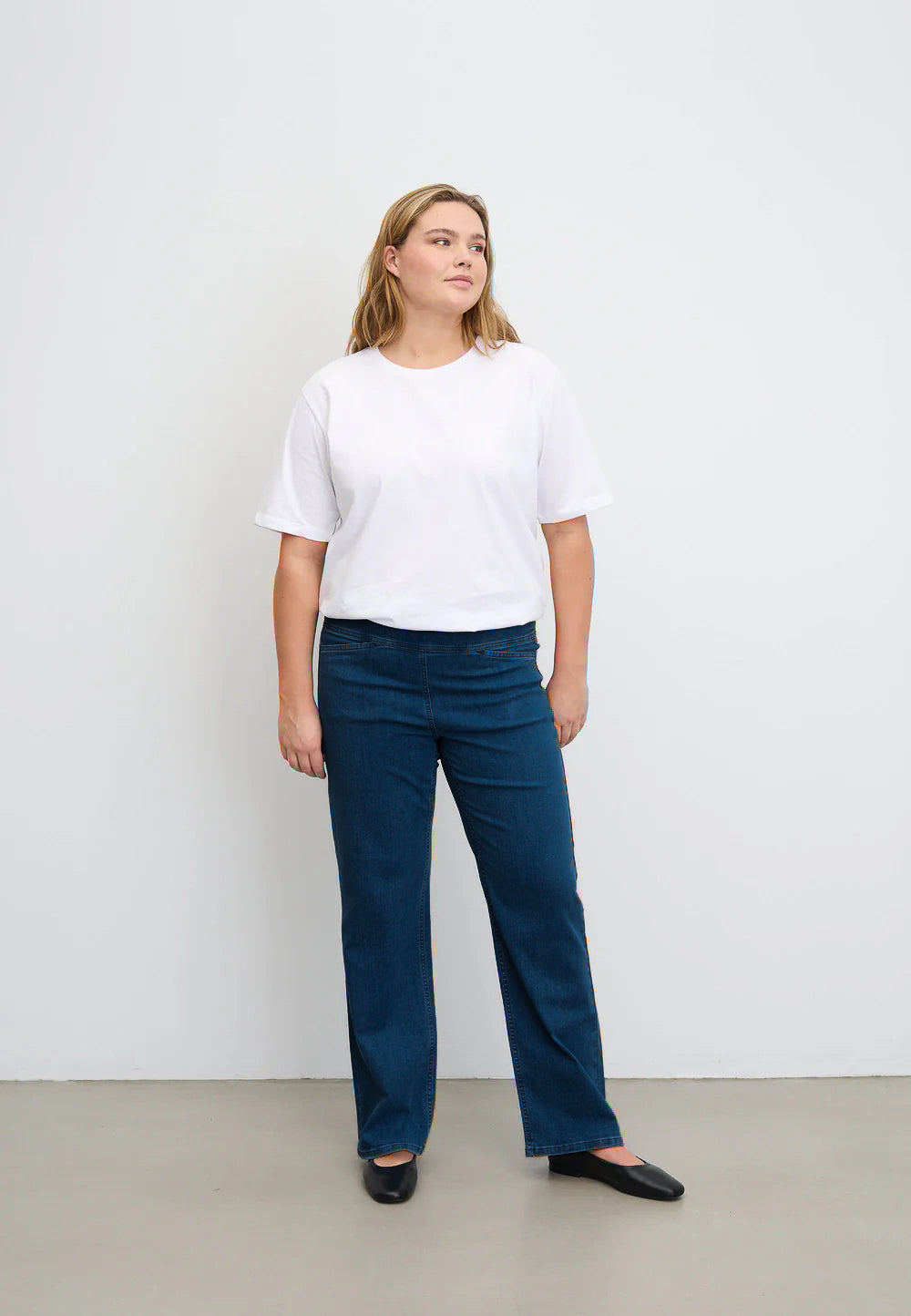 LAURIE  Thea Straight - Short Length Trousers STRAIGHT 49401 Blue Denim