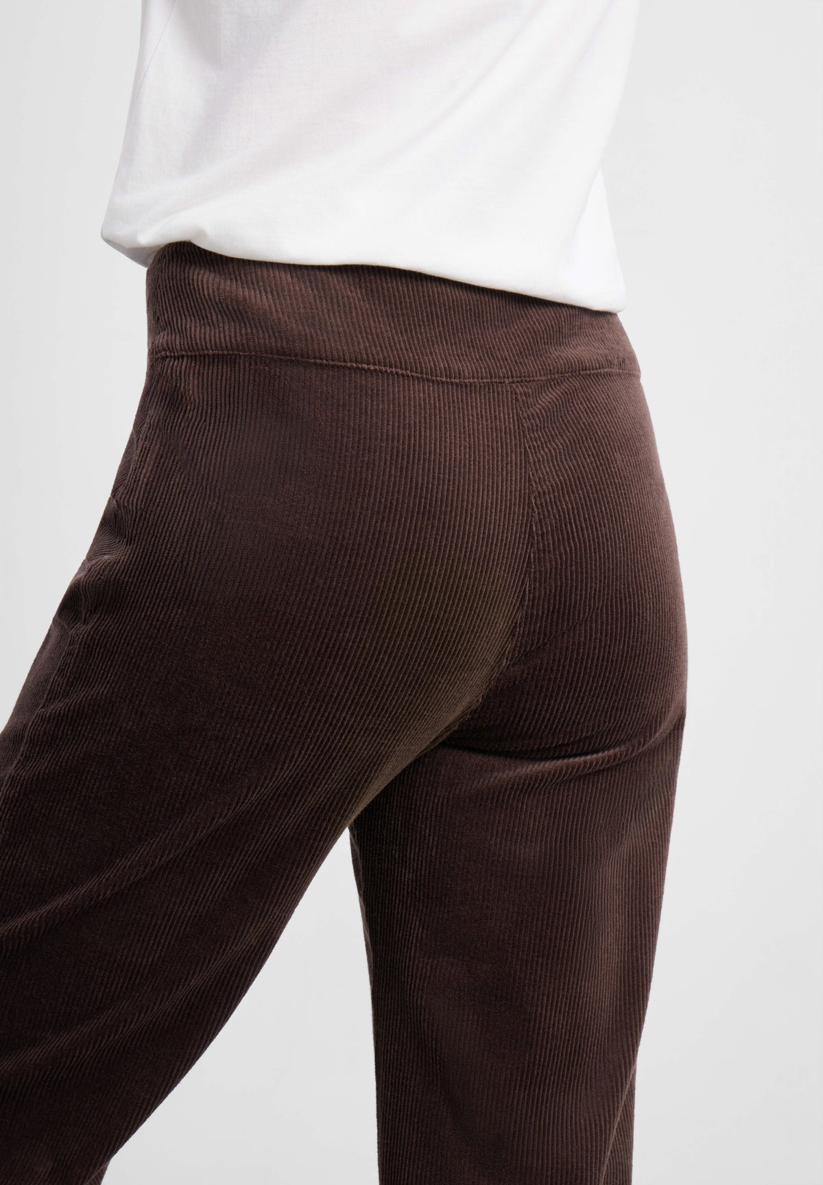LAURIE Thea Straight Manchester - Medium Length Straight 88000 Brown
