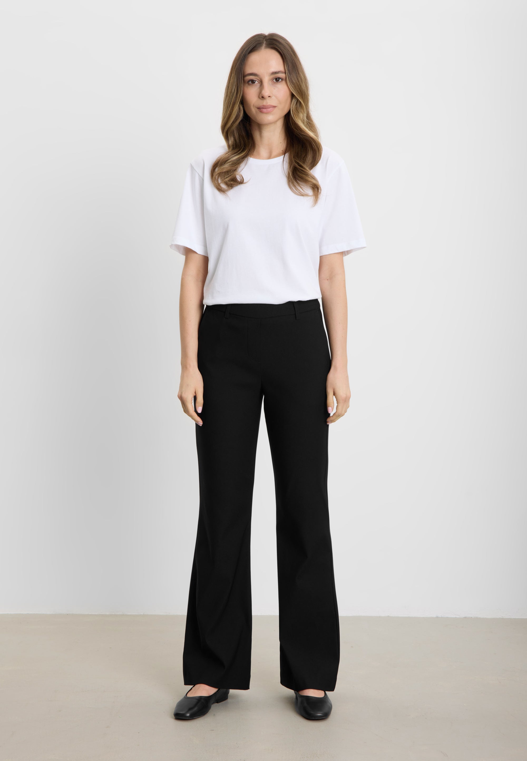 LAURIE Zina Flare Regular - Medium Length Regular 99000 Black
