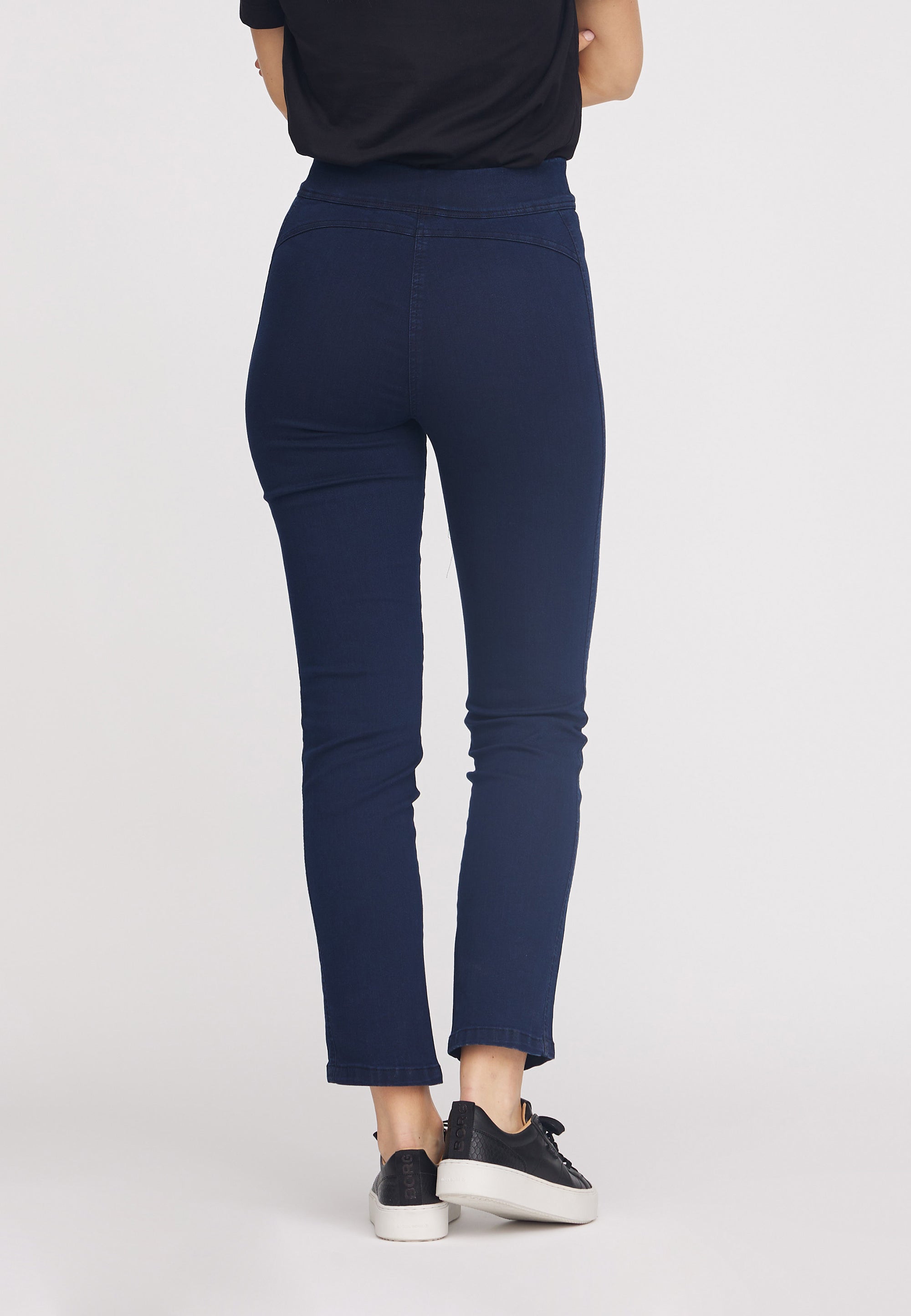 LAURIE Serene Regular - Medium Length Trousers REGULAR 49520 Dark Blue Denim